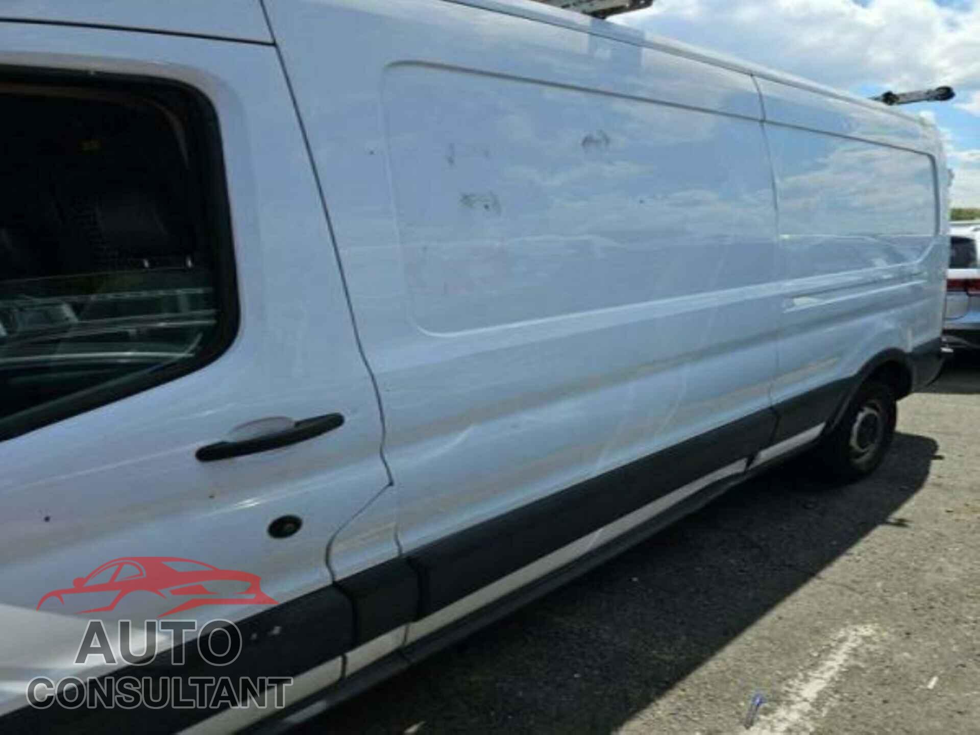 FORD TRANSIT 2018 - 1FTYR2CM1JKB43371