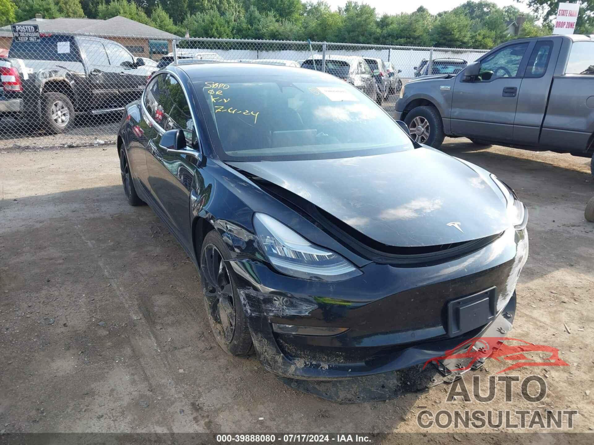 TESLA MODEL 3 2018 - 5YJ3E1EB3JF067337