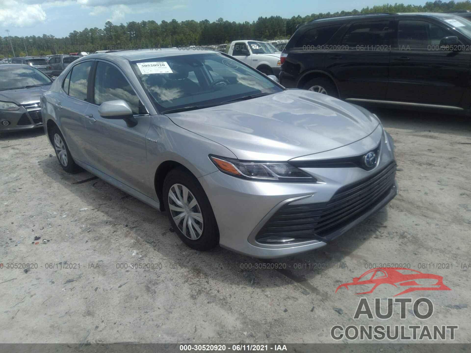 TOYOTA CAMRY 2021 - 4T1C31AK7MU555595
