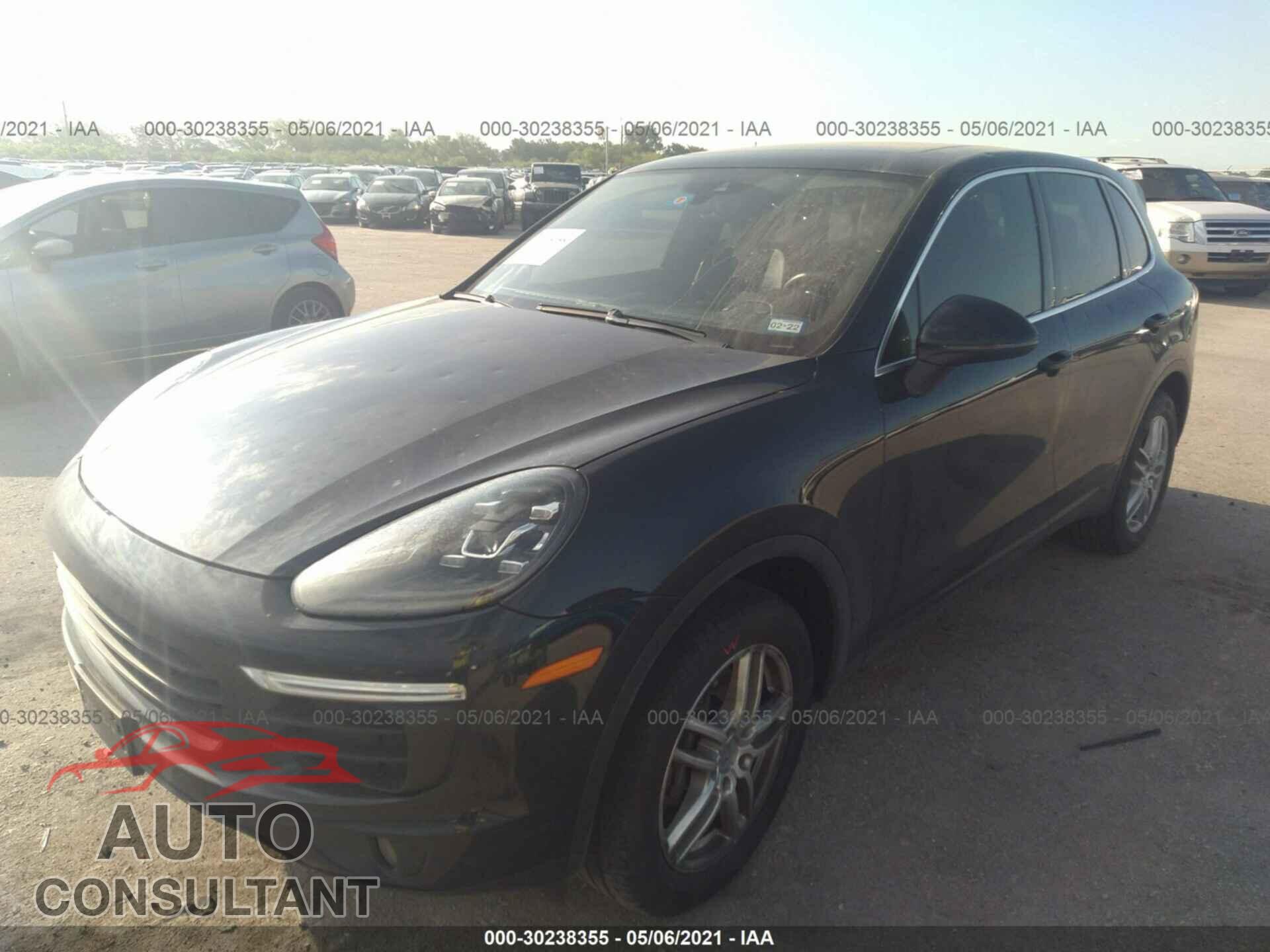 PORSCHE CAYENNE 2016 - WP1AA2A29GLA02379
