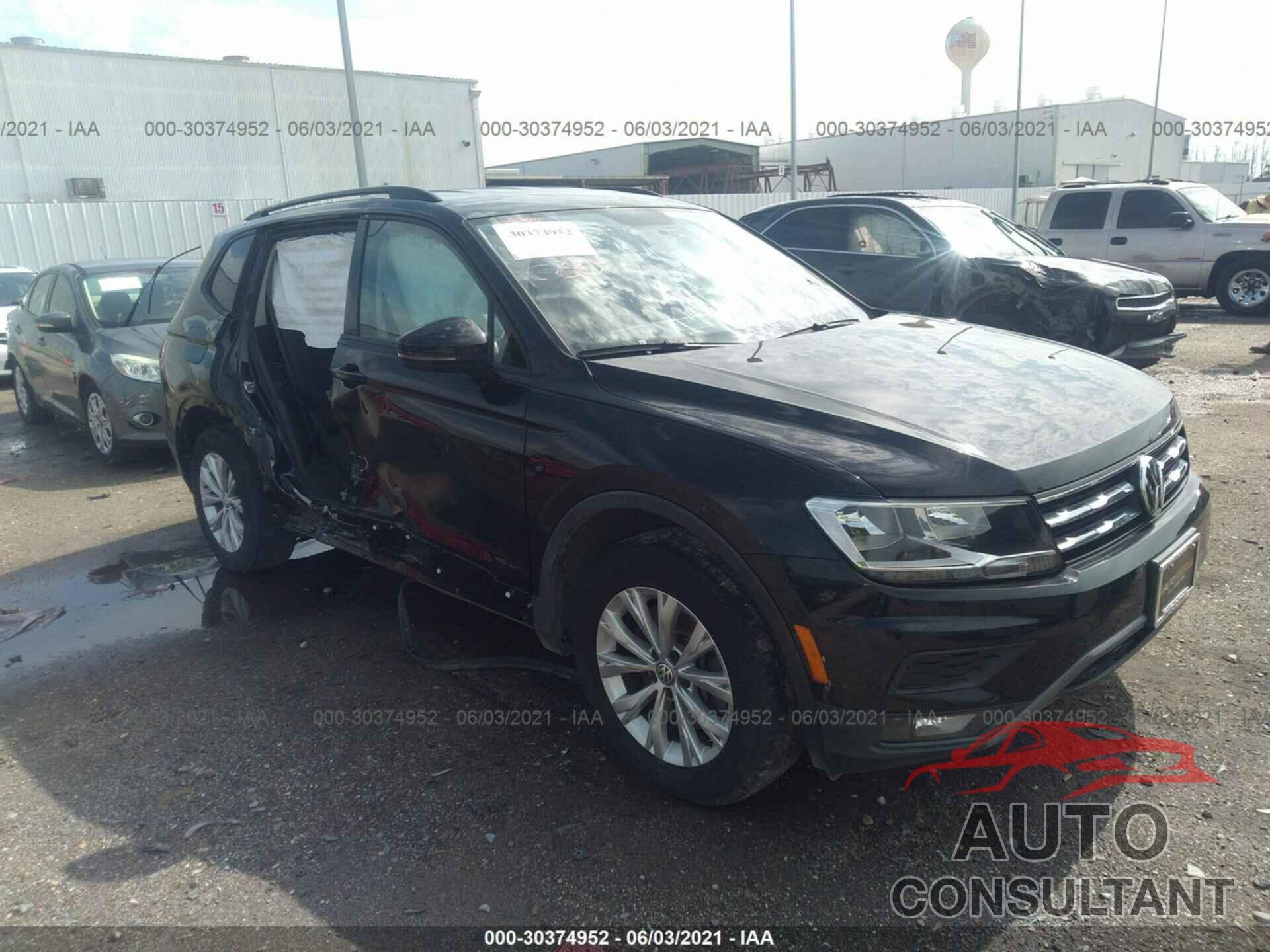 VOLKSWAGEN TIGUAN 2018 - 3VV1B7AX2JM023671