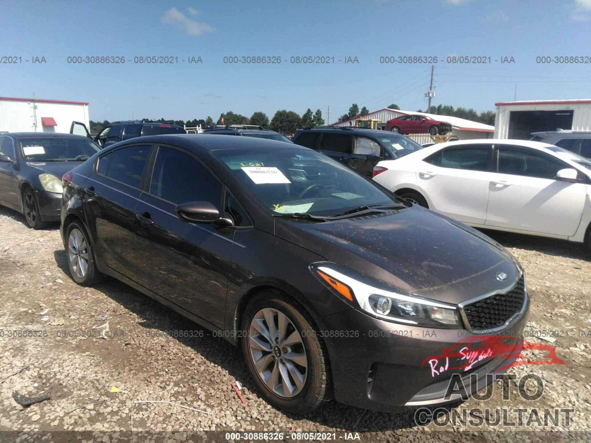 KIA FORTE 2017 - 3KPFK4A73HE134351