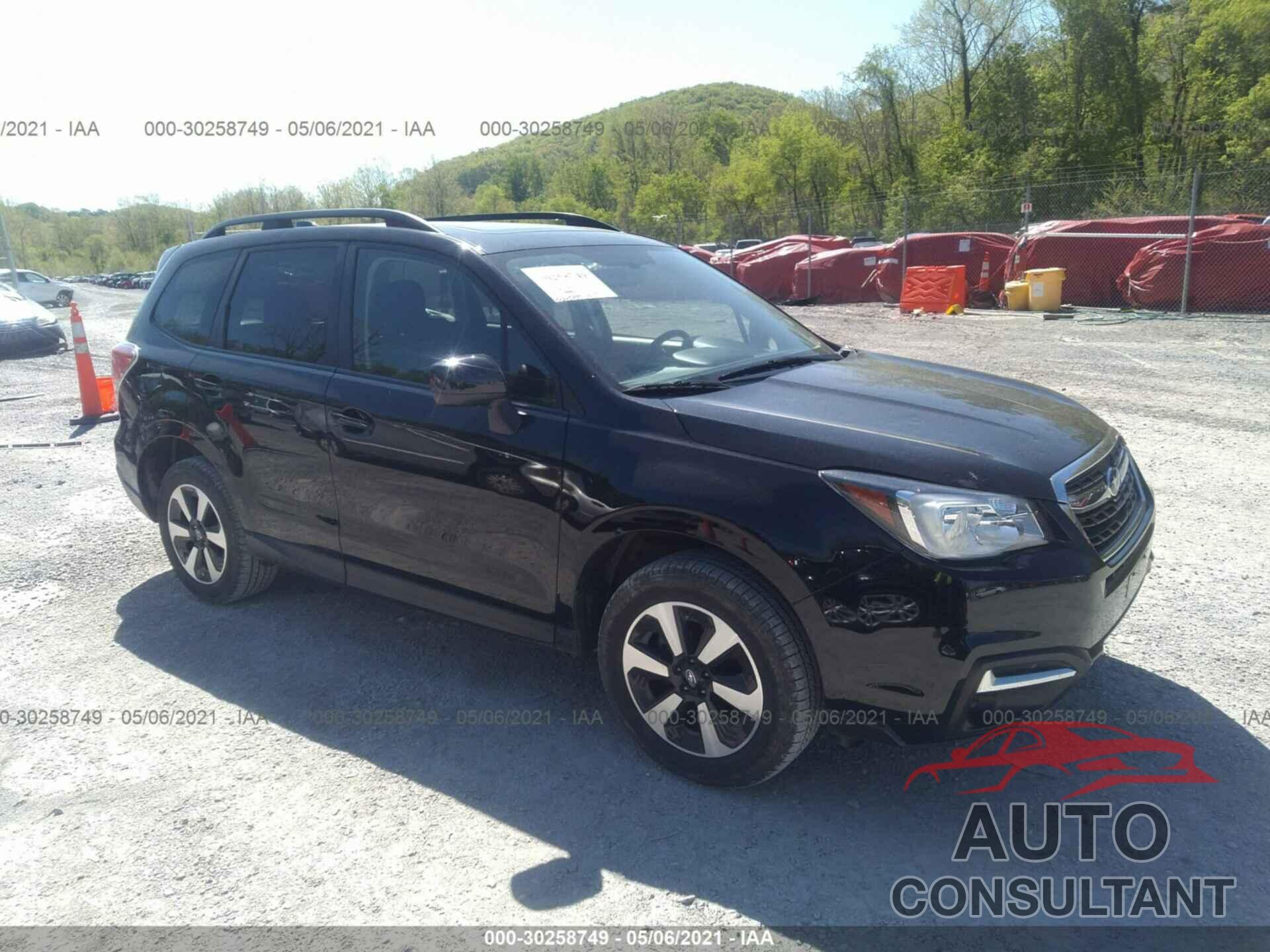 SUBARU FORESTER 2017 - JF2SJAEC1HH591176