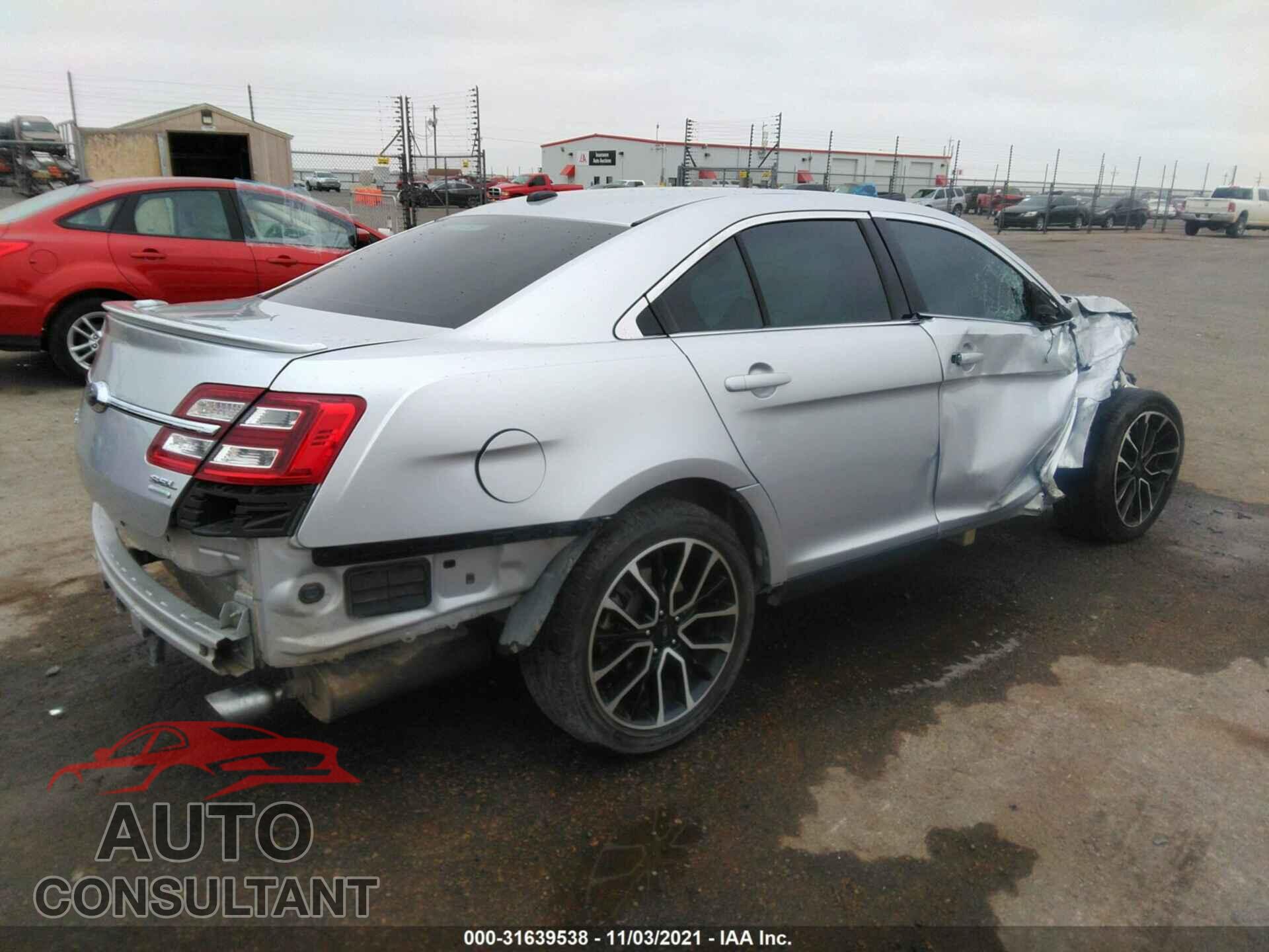 FORD TAURUS 2017 - 1FAHP2E99HG135200