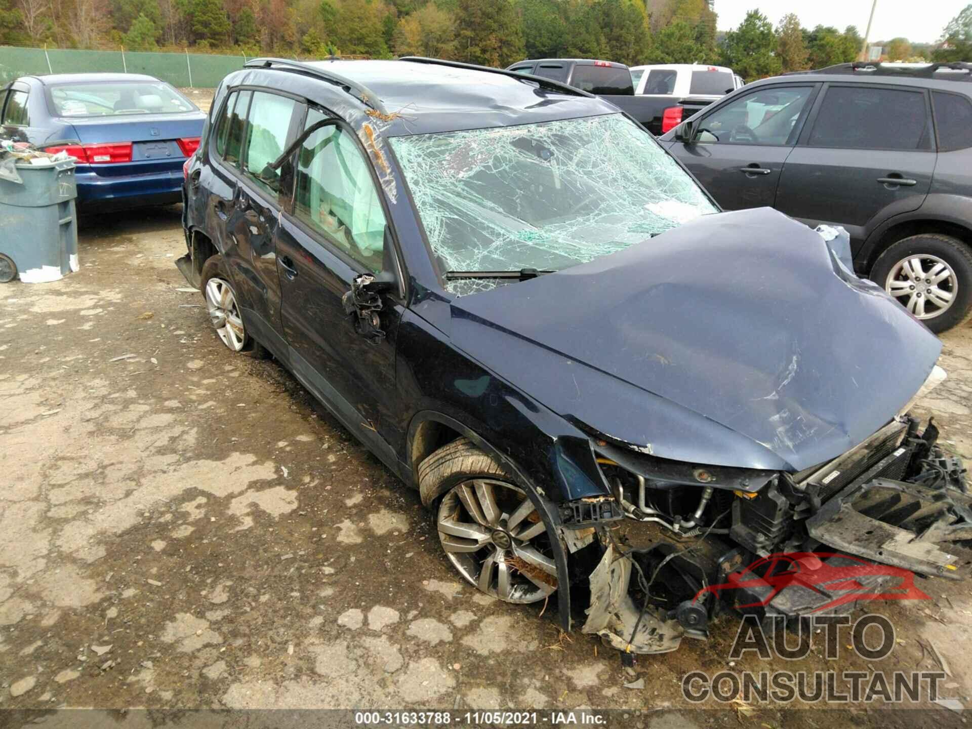 VOLKSWAGEN TIGUAN 2016 - WVGBV7AX4GW580130