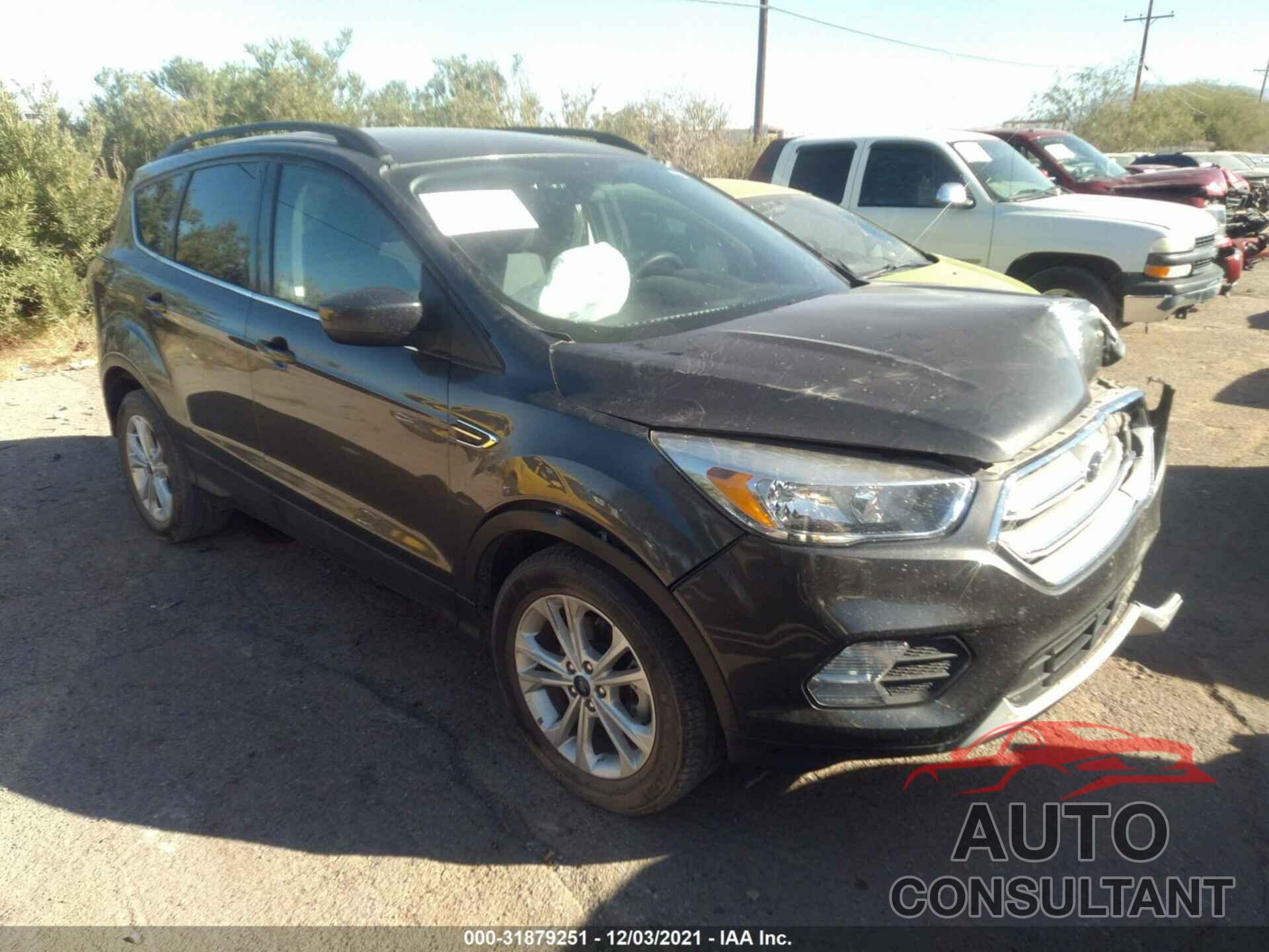 FORD ESCAPE 2018 - 1FMCU0GD5JUB75988