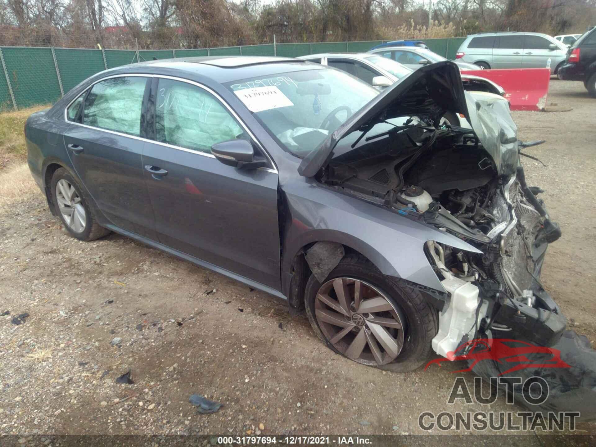 VOLKSWAGEN PASSAT 2018 - 1VWBA7A37JC022971