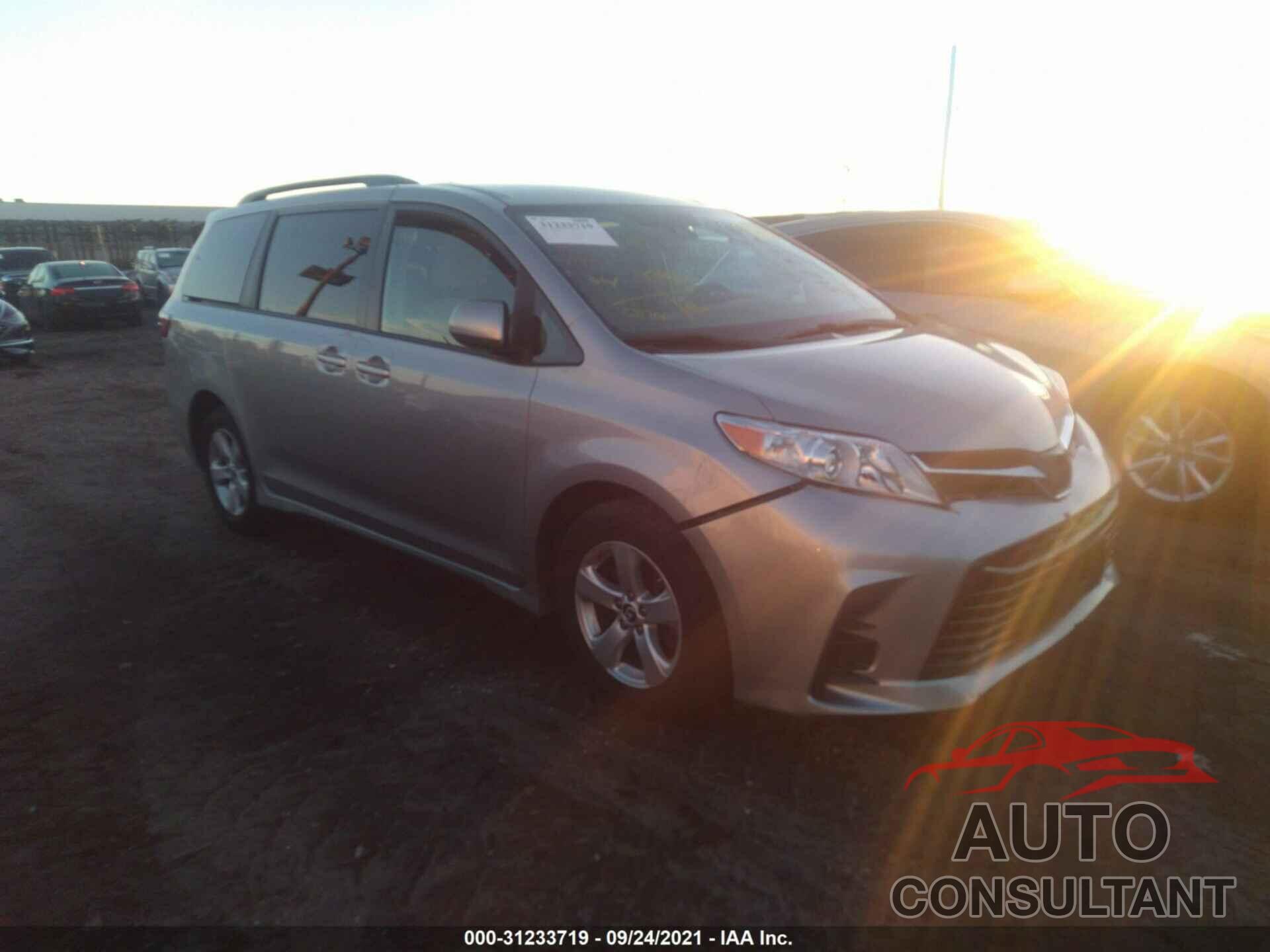 TOYOTA SIENNA 2019 - 5TDKZ3DC7KS018046