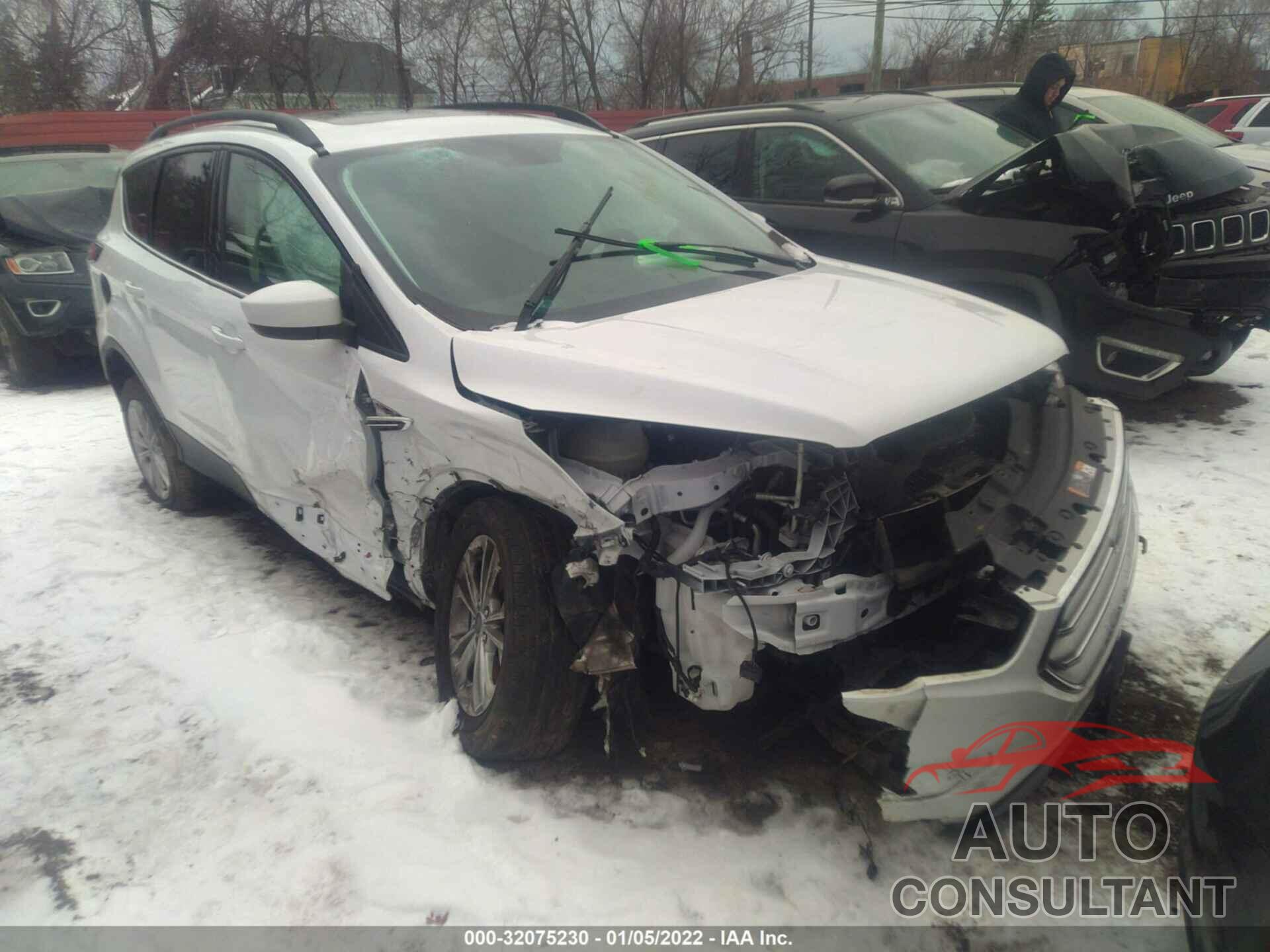 FORD ESCAPE 2017 - 1FMCU9GD7HUB06606