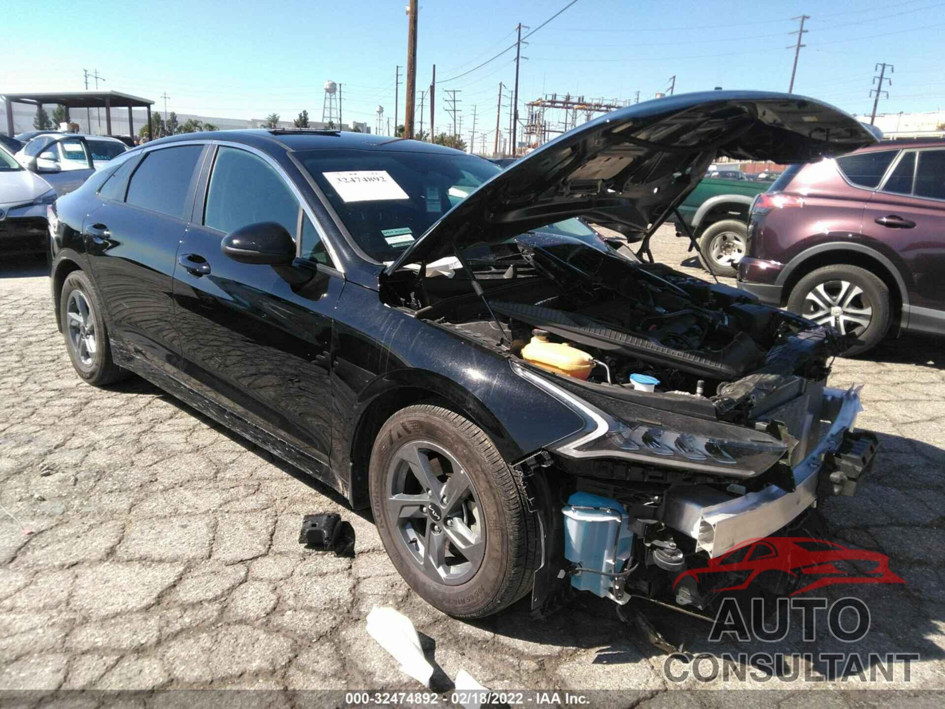 KIA K5 2022 - 5XXG24J26NG105860