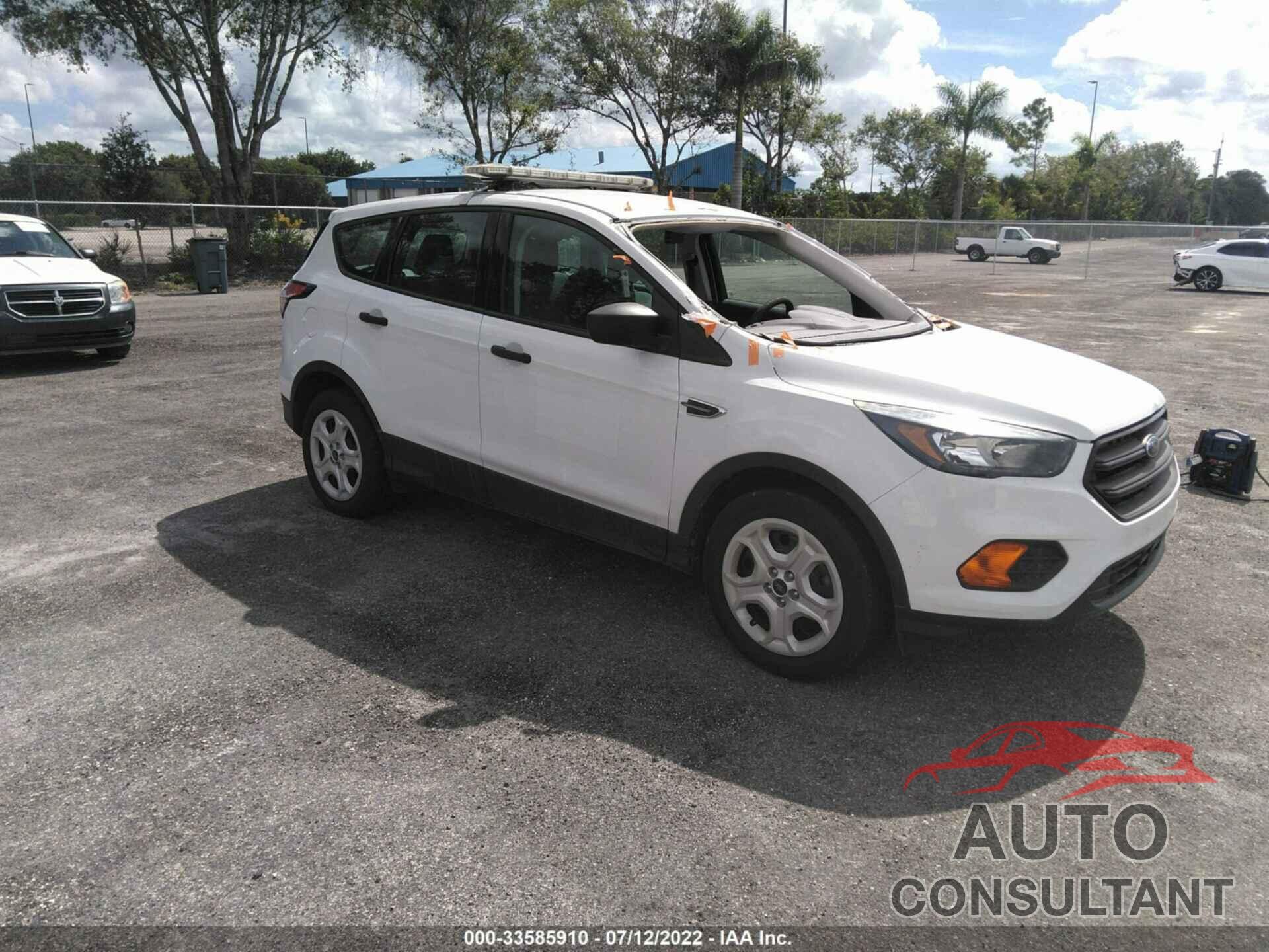 FORD ESCAPE 2018 - 1FMCU0F77JUB36914