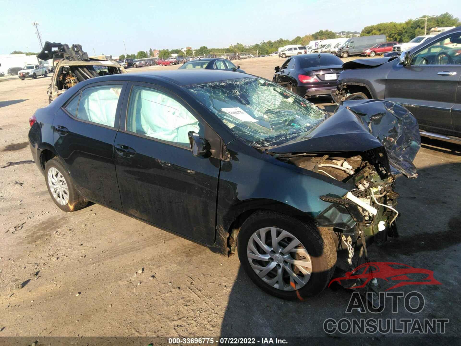 TOYOTA COROLLA 2018 - 2T1BURHE4JC062171