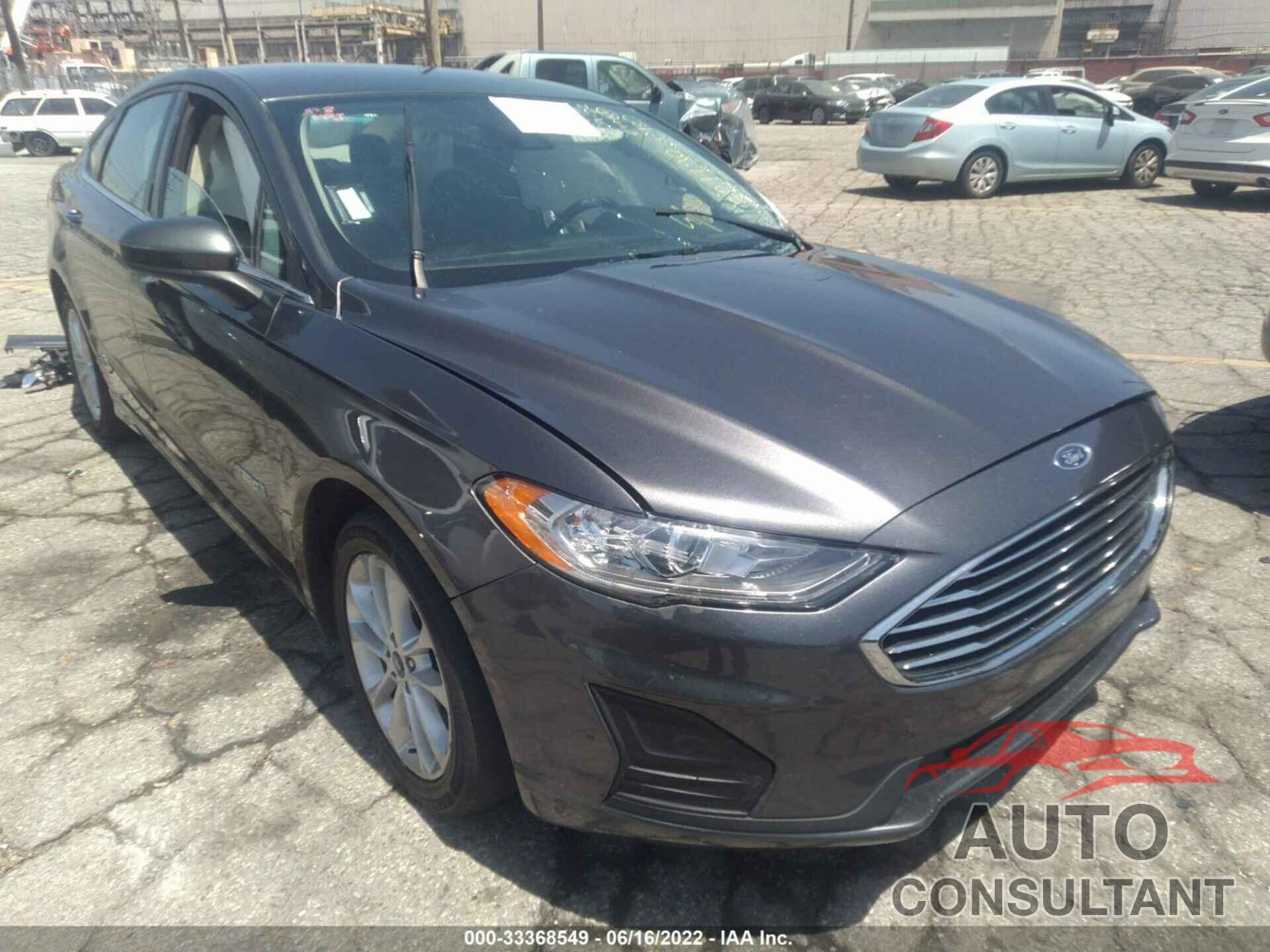 FORD FUSION HYBRID 2019 - 3FA6P0LU7KR207790