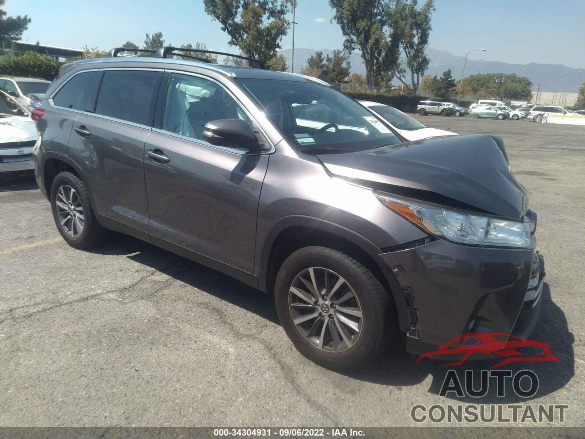 TOYOTA HIGHLANDER 2019 - 5TDKZRFH8KS551017
