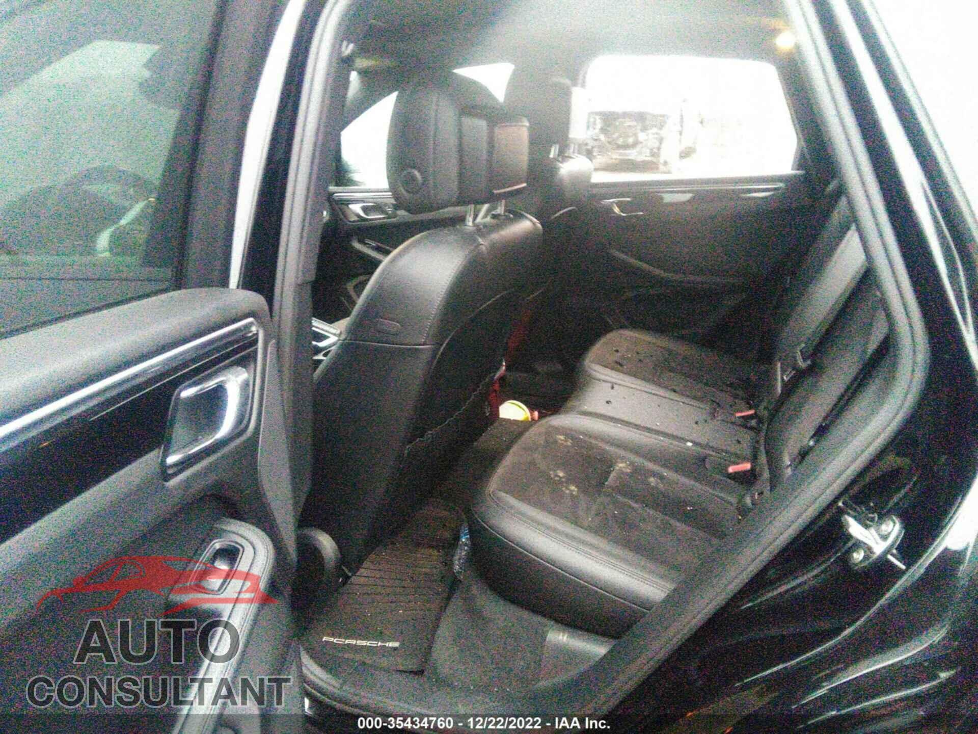 PORSCHE MACAN 2017 - WP1AA2A52HLB04604