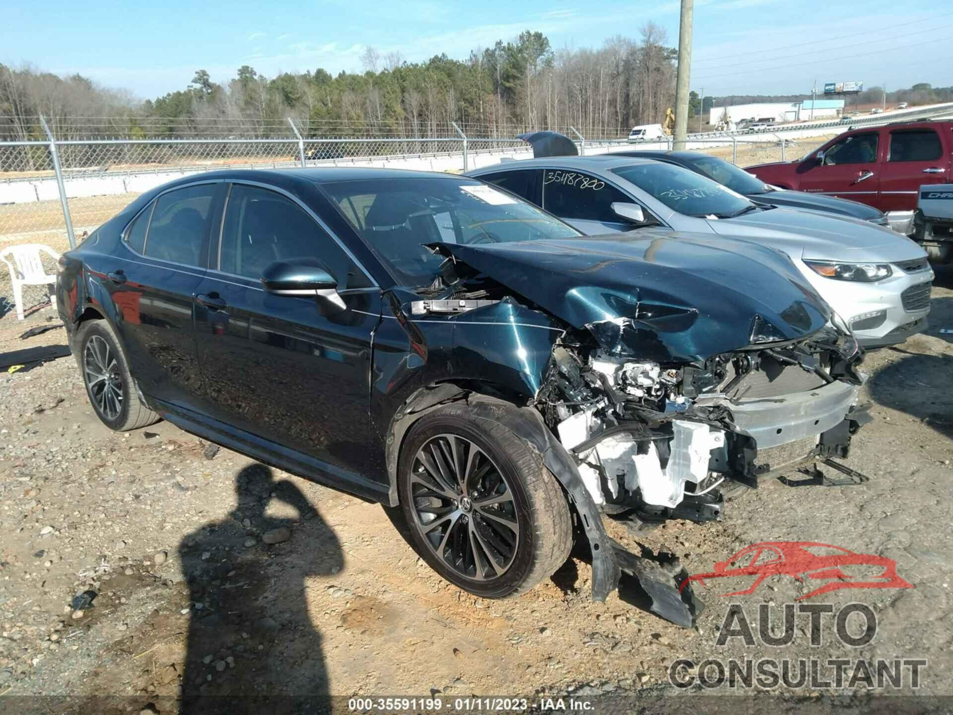 TOYOTA CAMRY 2018 - 4T1B11HK2JU594209