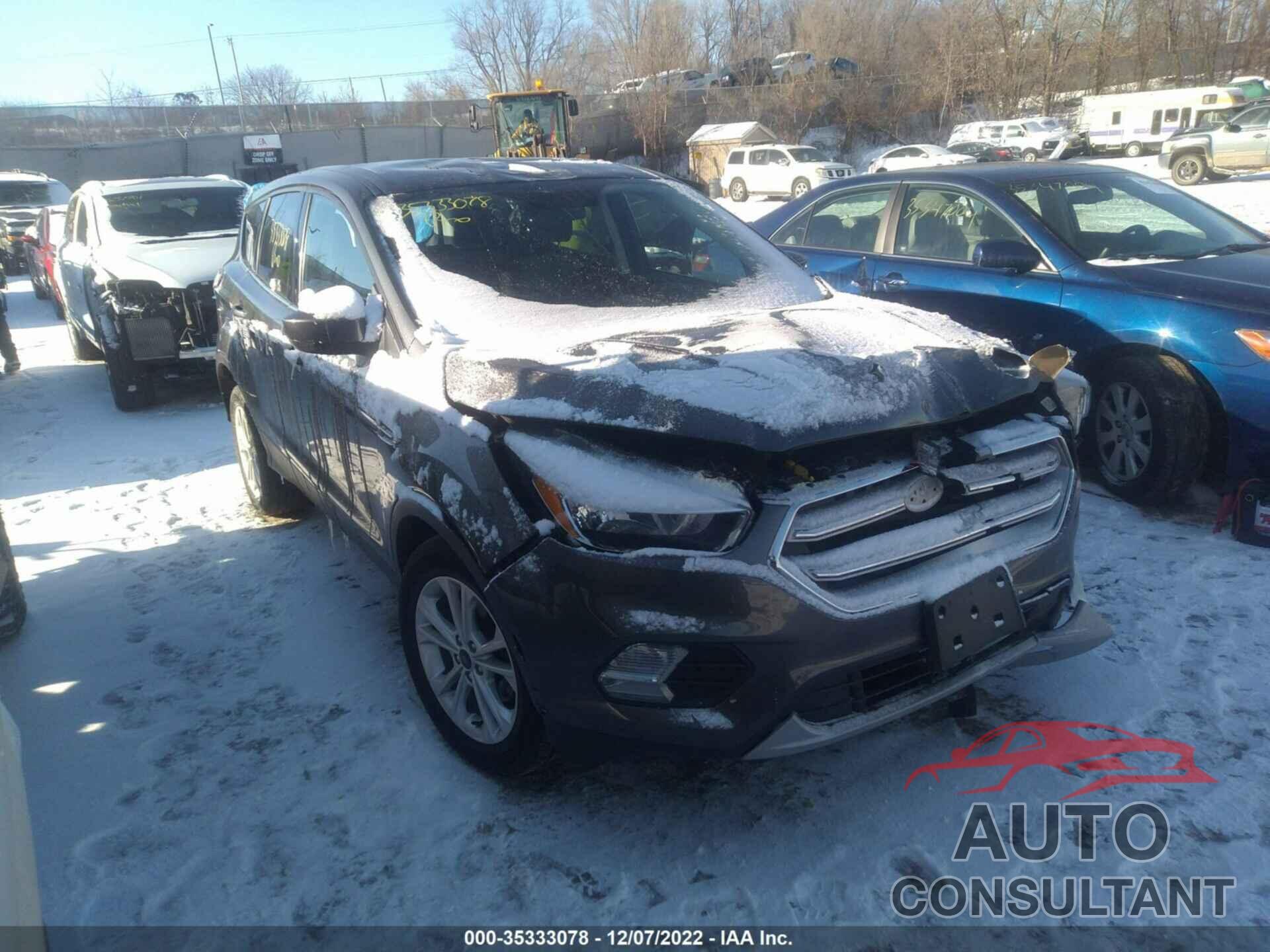 FORD ESCAPE 2017 - 1FMCU0GD7HUE08909