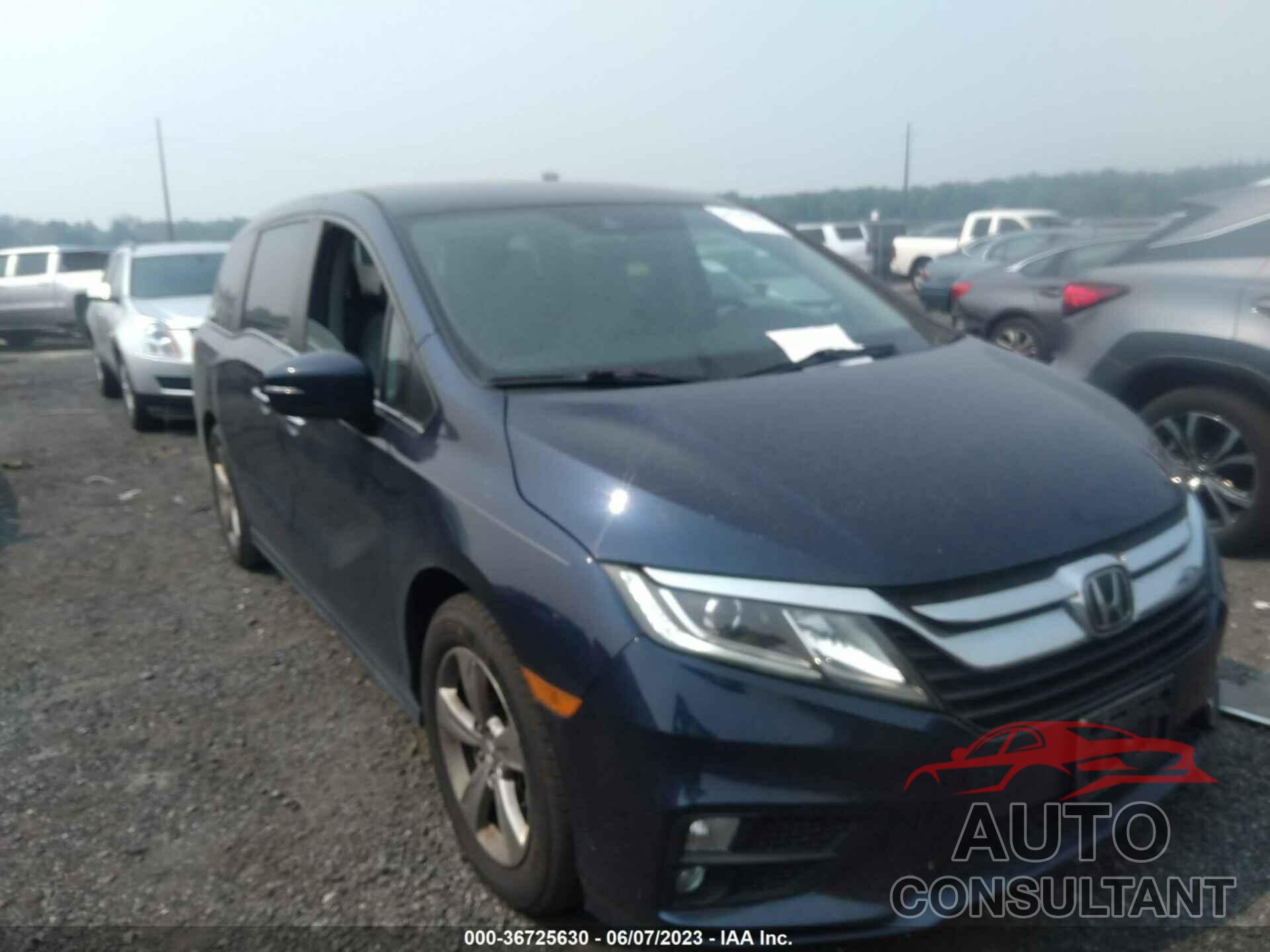 HONDA ODYSSEY 2018 - 5FNRL6H50JB033228