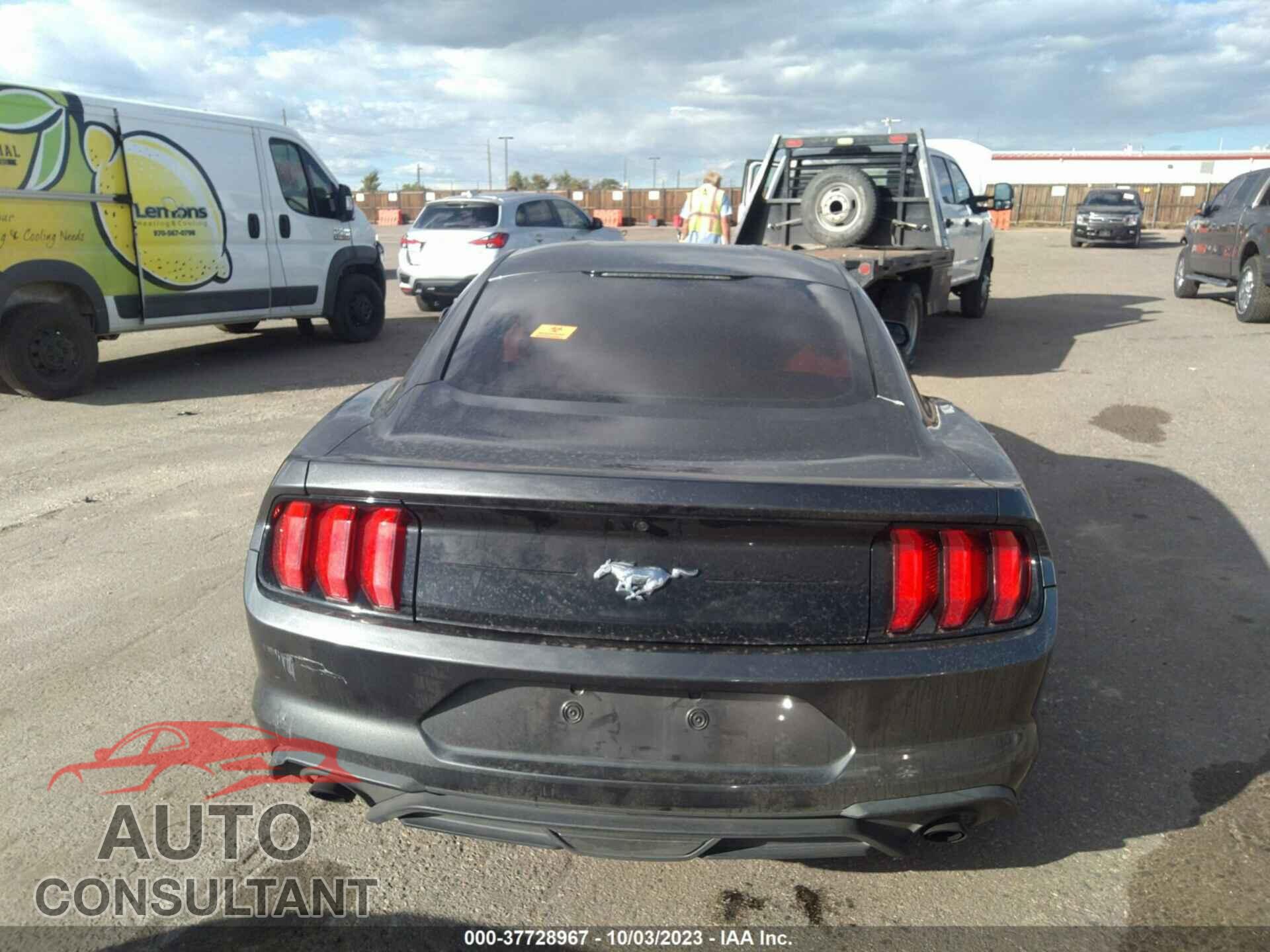 FORD MUSTANG 2018 - 1FA6P8TH5J5146586