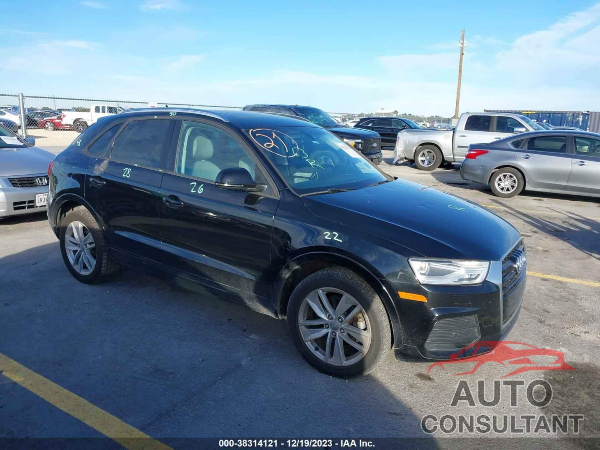 AUDI Q3 2017 - WA1BCCFSXHR015679