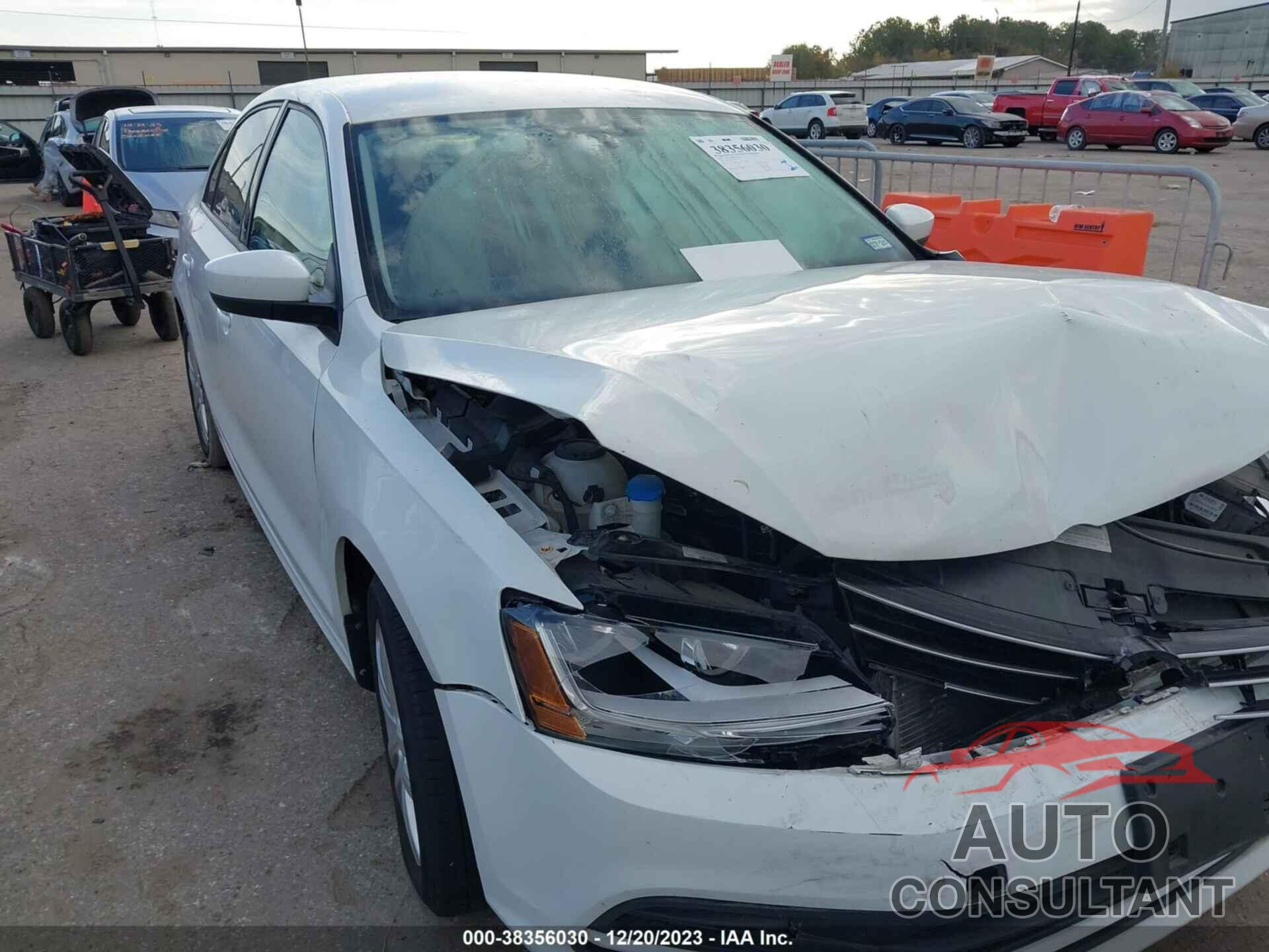 VOLKSWAGEN JETTA 2018 - 3VW2B7AJ7JM251421