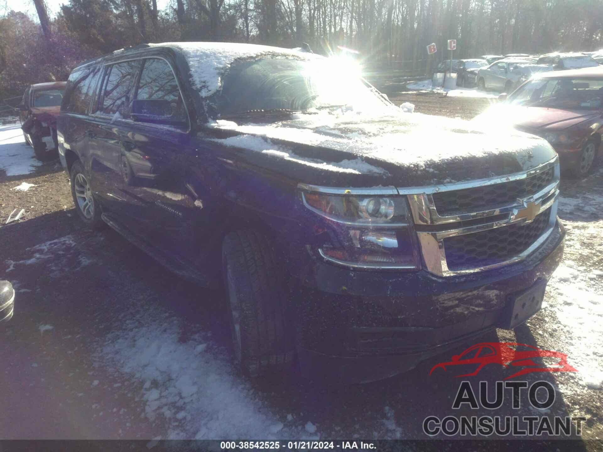 CHEVROLET SUBURBAN 2018 - 1GNSKHKC6JR204363