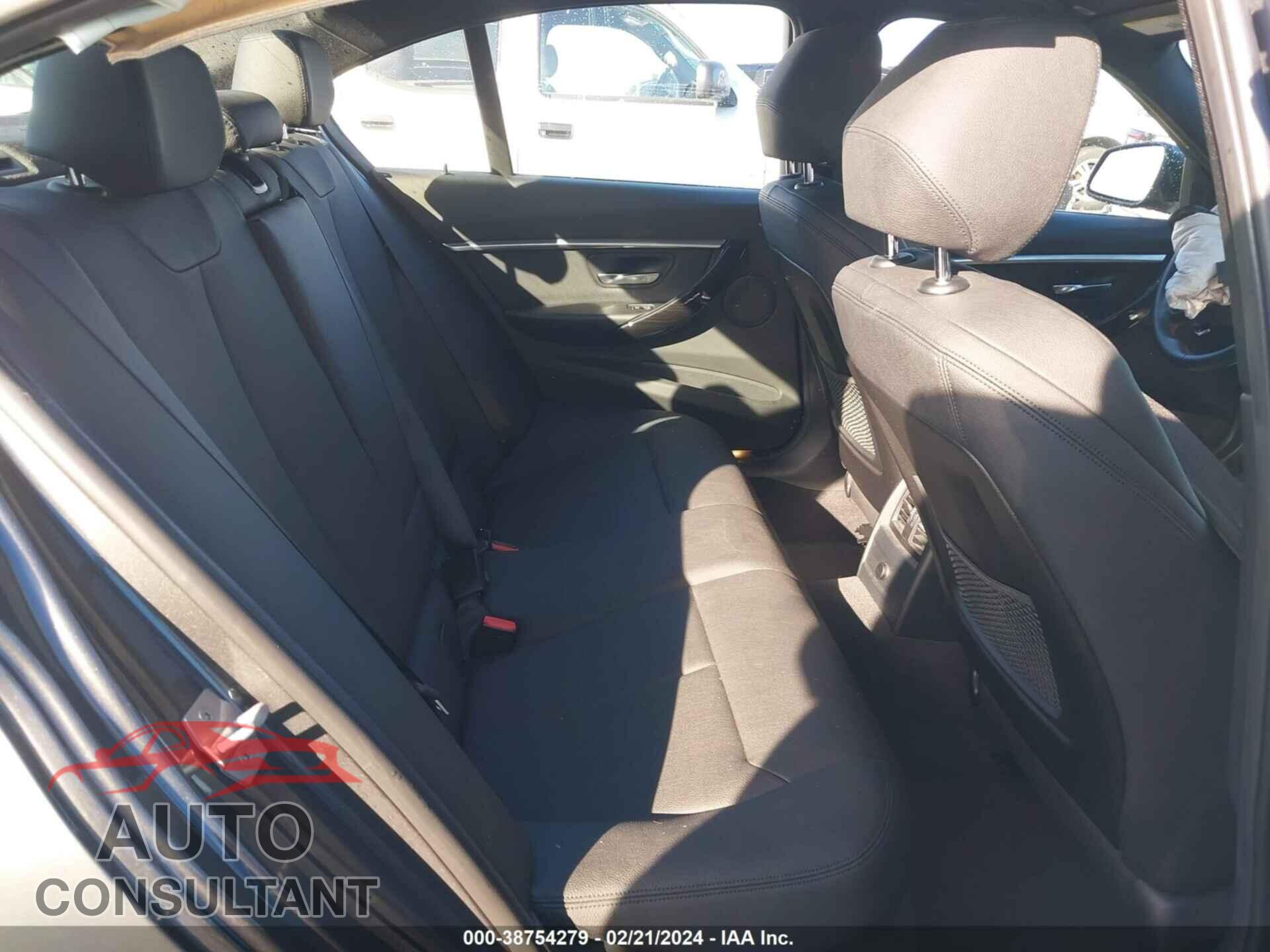 BMW 330 2017 - WBA8B9G36HNU55979