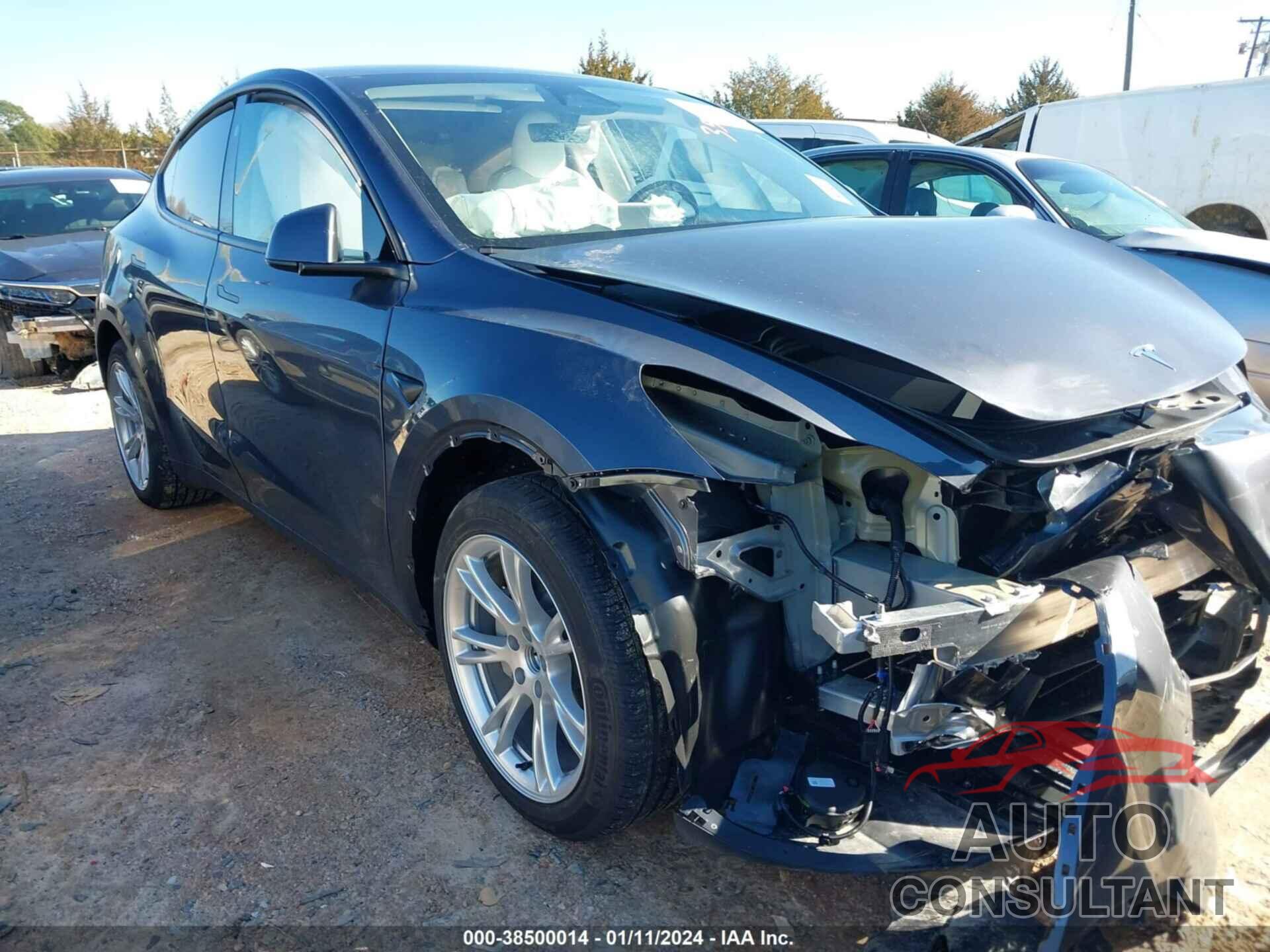 TESLA MODEL Y 2023 - 7SAYGAEE7PF903589