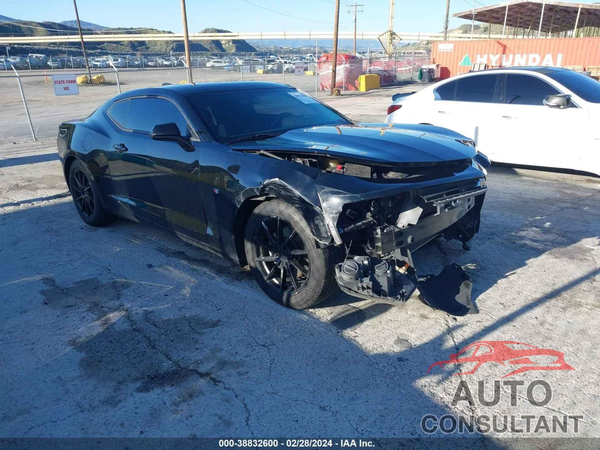 CHEVROLET CAMARO 2018 - 1G1FB1RXXJ0154641