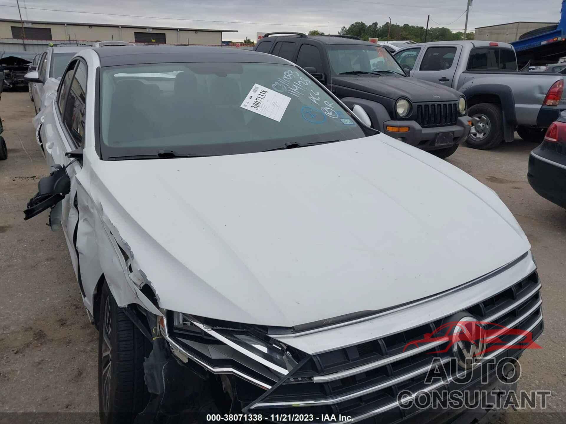 VOLKSWAGEN JETTA 2019 - 3VWC57BU9KM238420