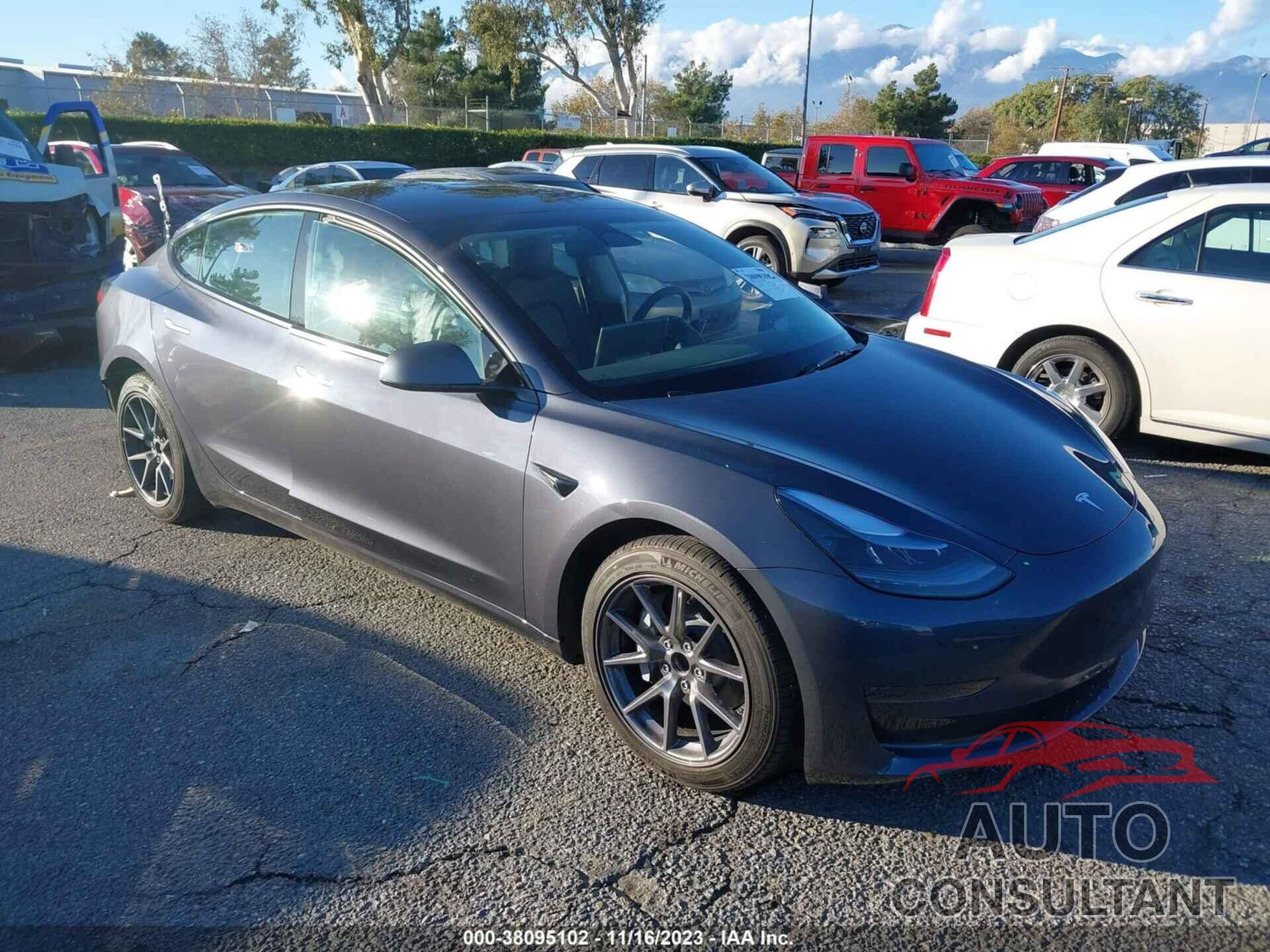 TESLA MODEL 3 2023 - 5YJ3E1EA9PF463112