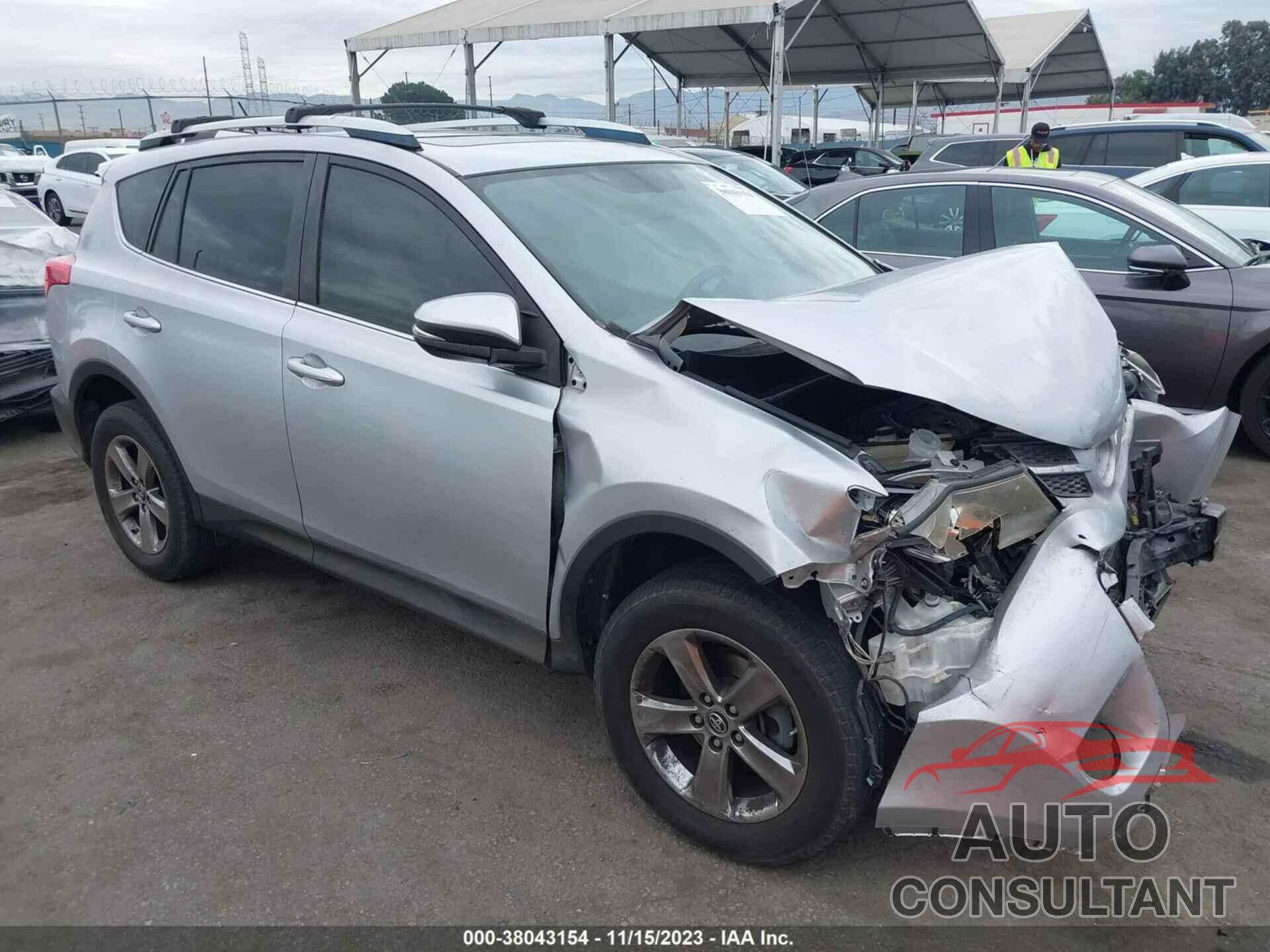 TOYOTA RAV4 2015 - JTMWFREV1FD068293