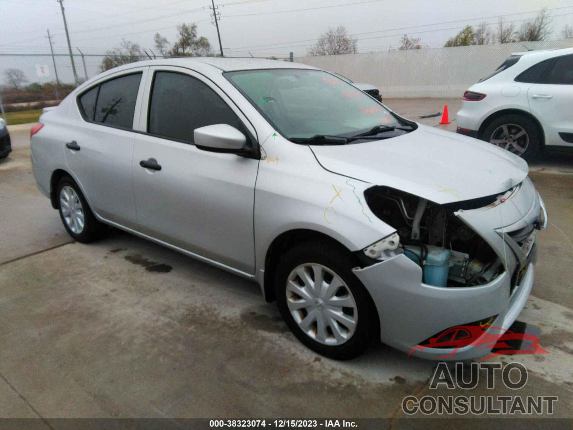 NISSAN VERSA 2018 - 3N1CN7AP4JL869968