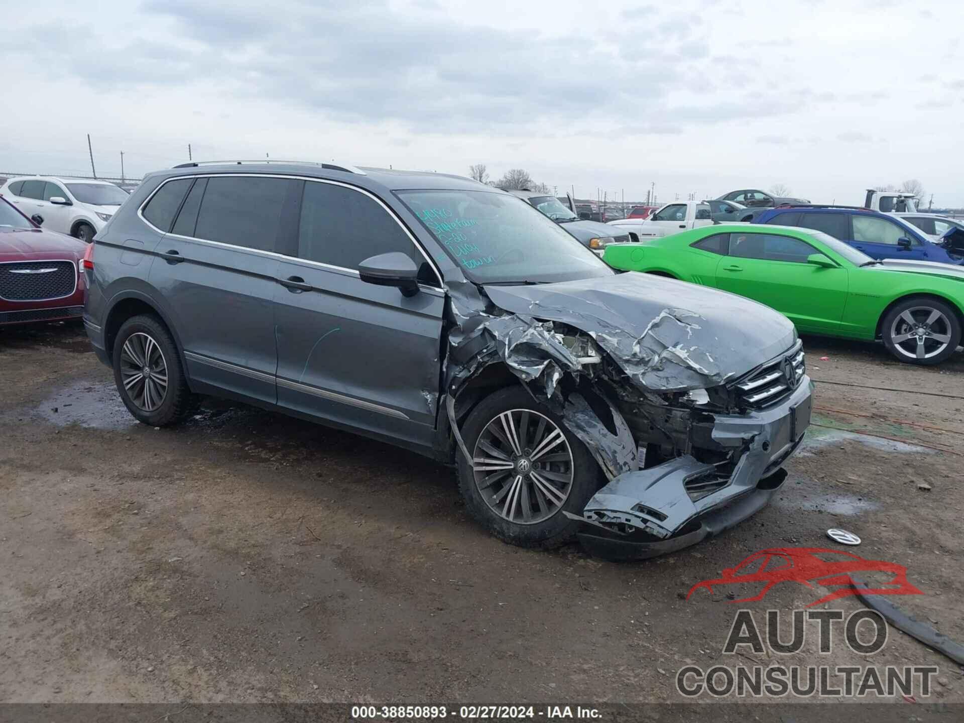 VOLKSWAGEN TIGUAN 2018 - 3VV3B7AX9JM013373