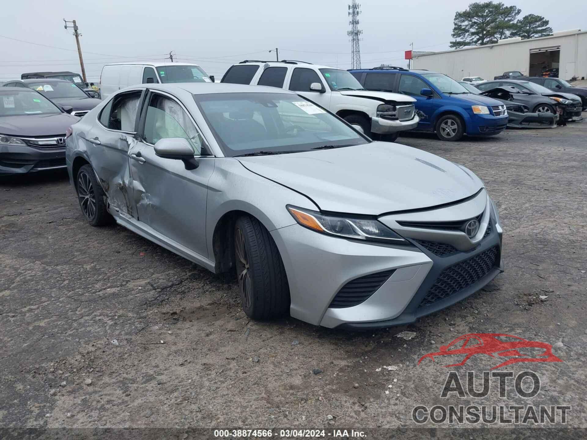 TOYOTA CAMRY 2018 - JTNB11HK5J3023089