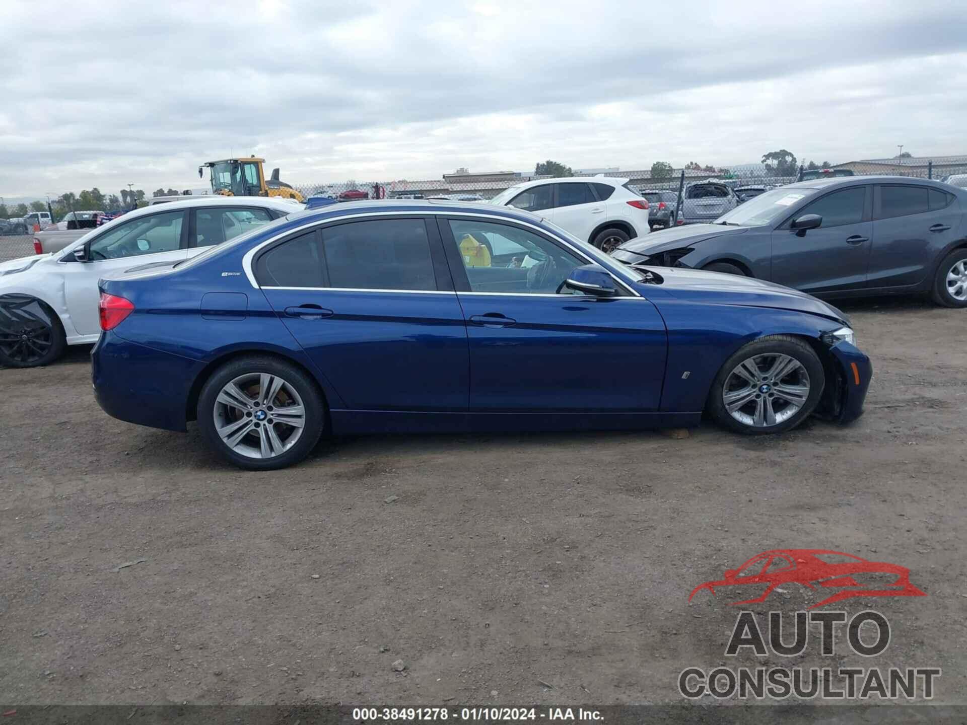 BMW 330E 2017 - WBA8E1C36HA158569