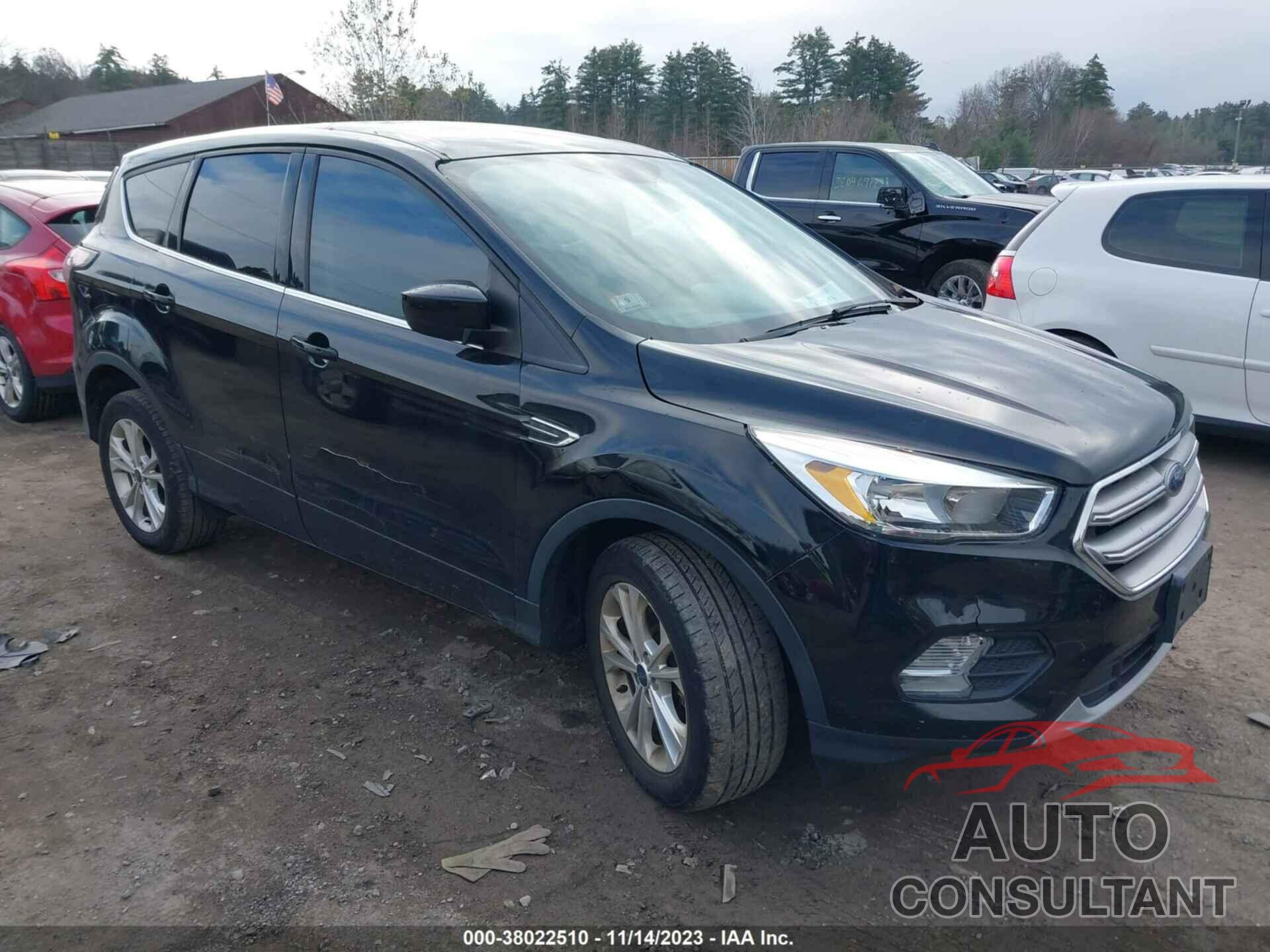 FORD ESCAPE 2017 - 1FMCU9GD4HUB61773