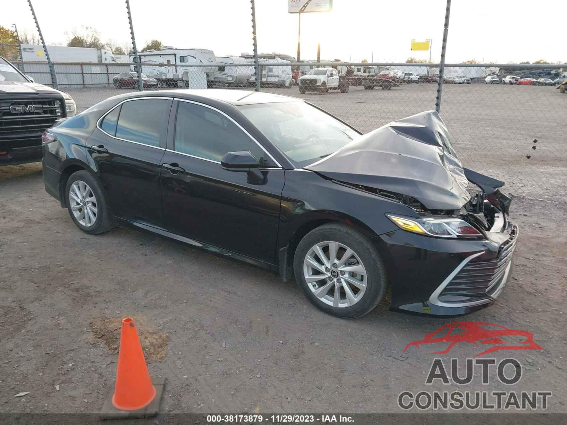 TOYOTA CAMRY 2022 - 4T1C11AK4NU053506