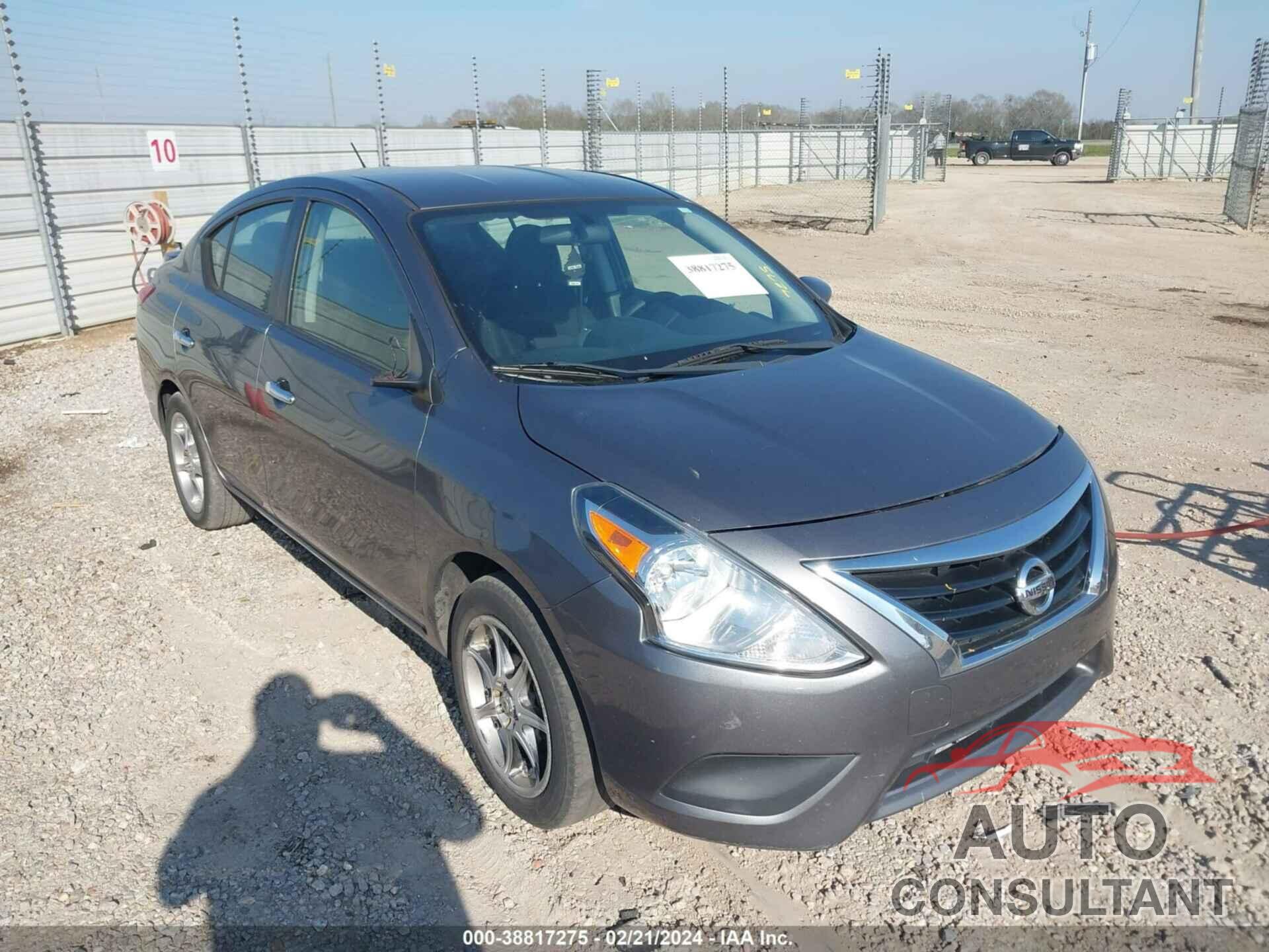 NISSAN VERSA 2018 - 3N1CN7AP5JL841273