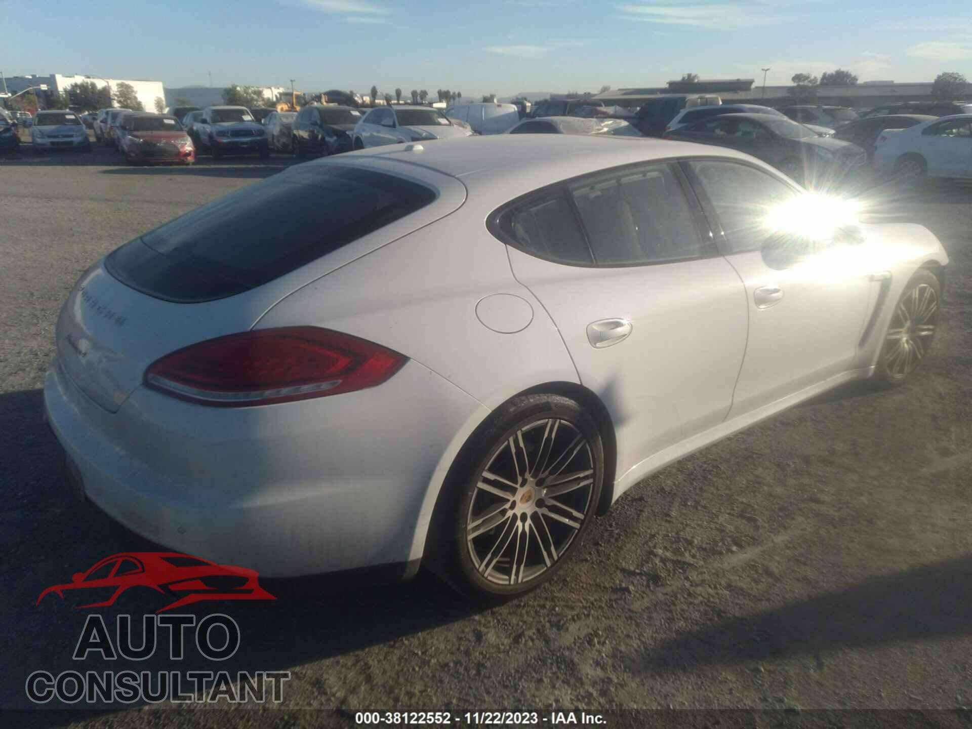 PORSCHE PANAMERA 2015 - WP0AA2A71FL007345