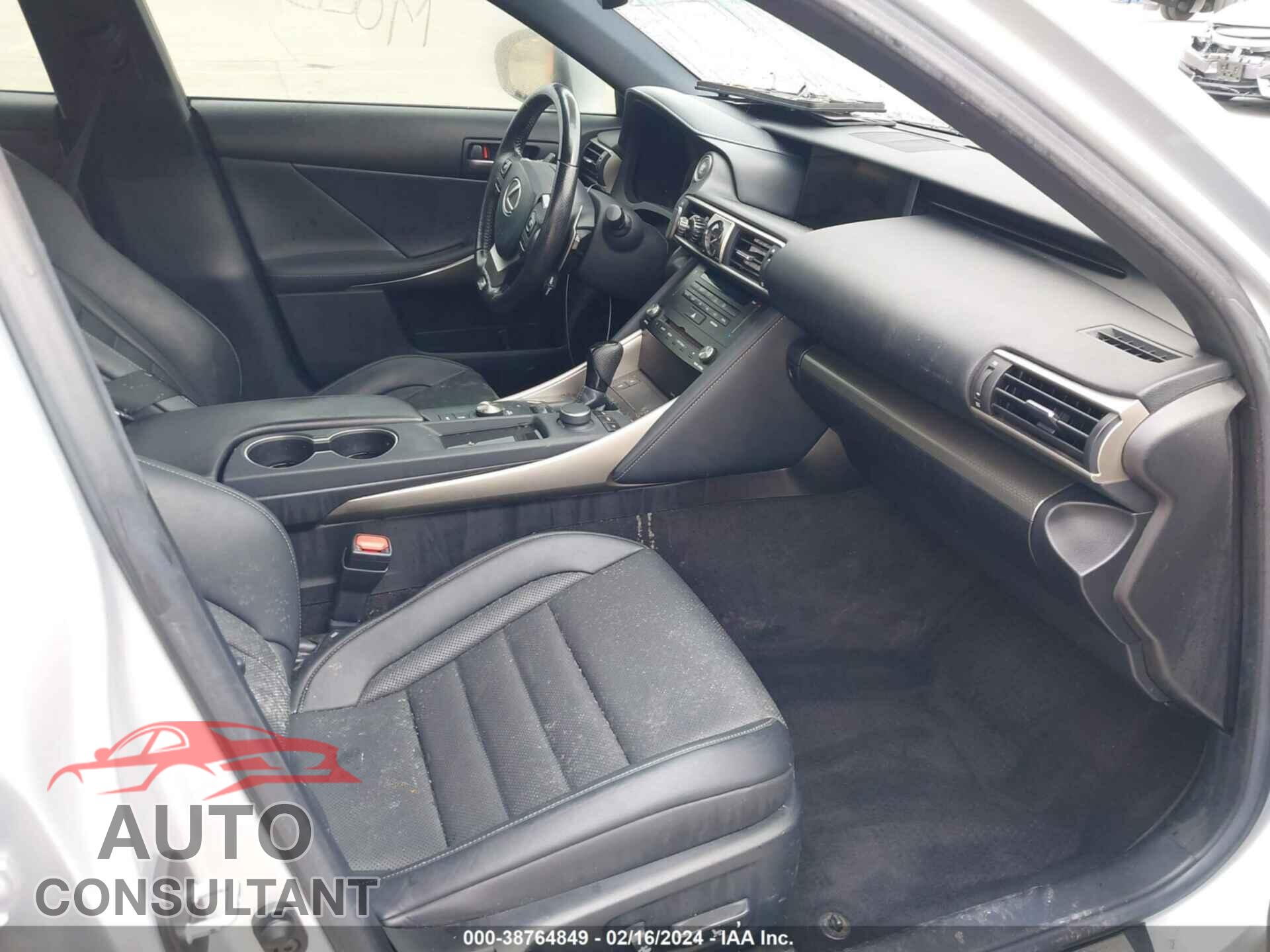 LEXUS IS 200T 2017 - JTHBA1D21H5057151
