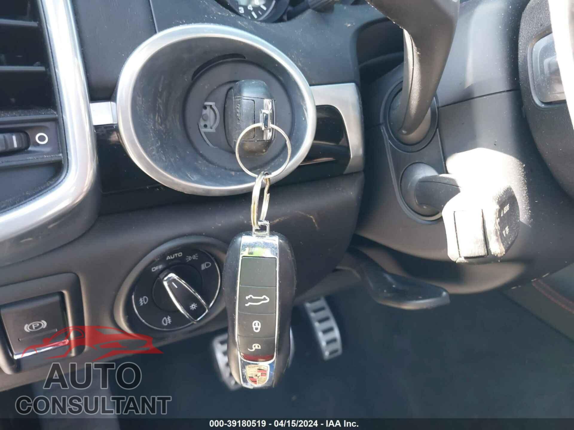 PORSCHE CAYENNE 2017 - WP1AD2A22HLA83833
