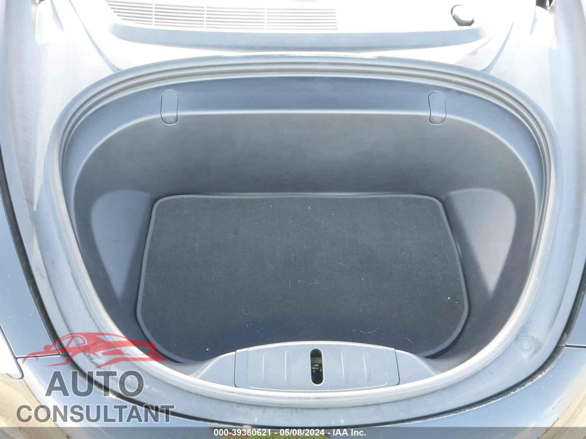 TESLA MODEL 3 2018 - 5YJ3E1EA5JF156804
