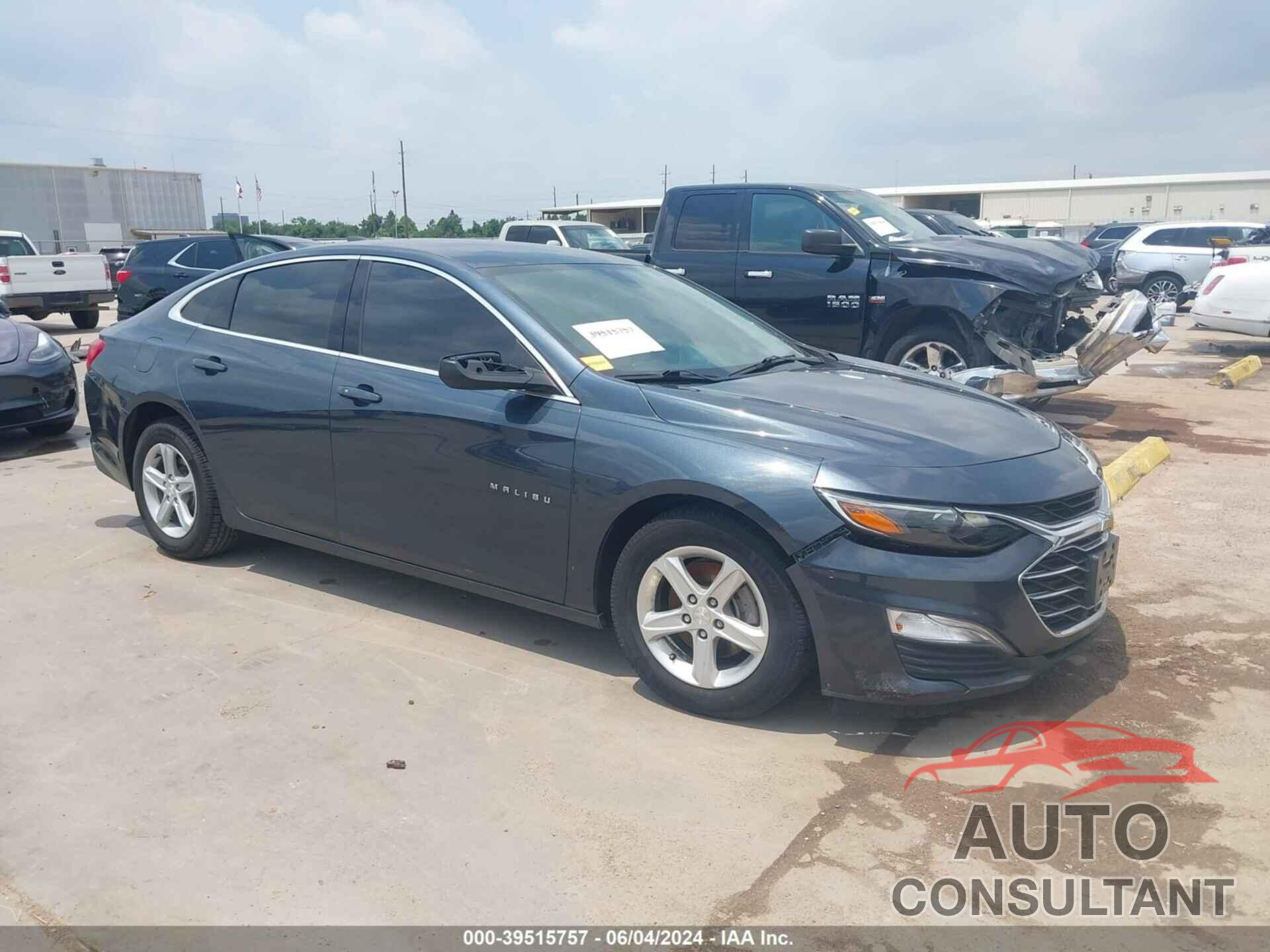 CHEVROLET MALIBU 2019 - 1G1ZB5ST6KF212304