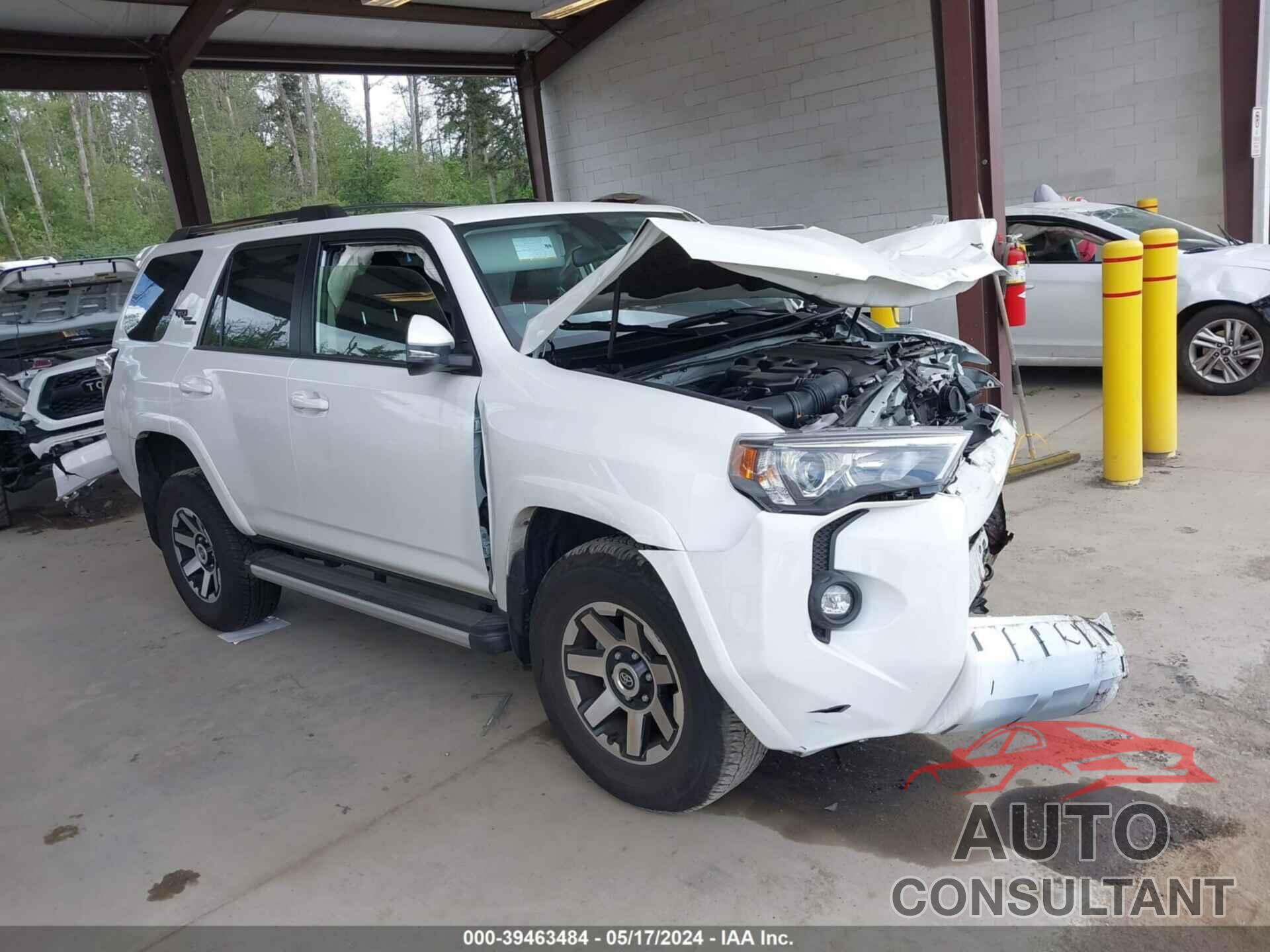 TOYOTA 4RUNNER 2023 - JTERU5JR4P6164442