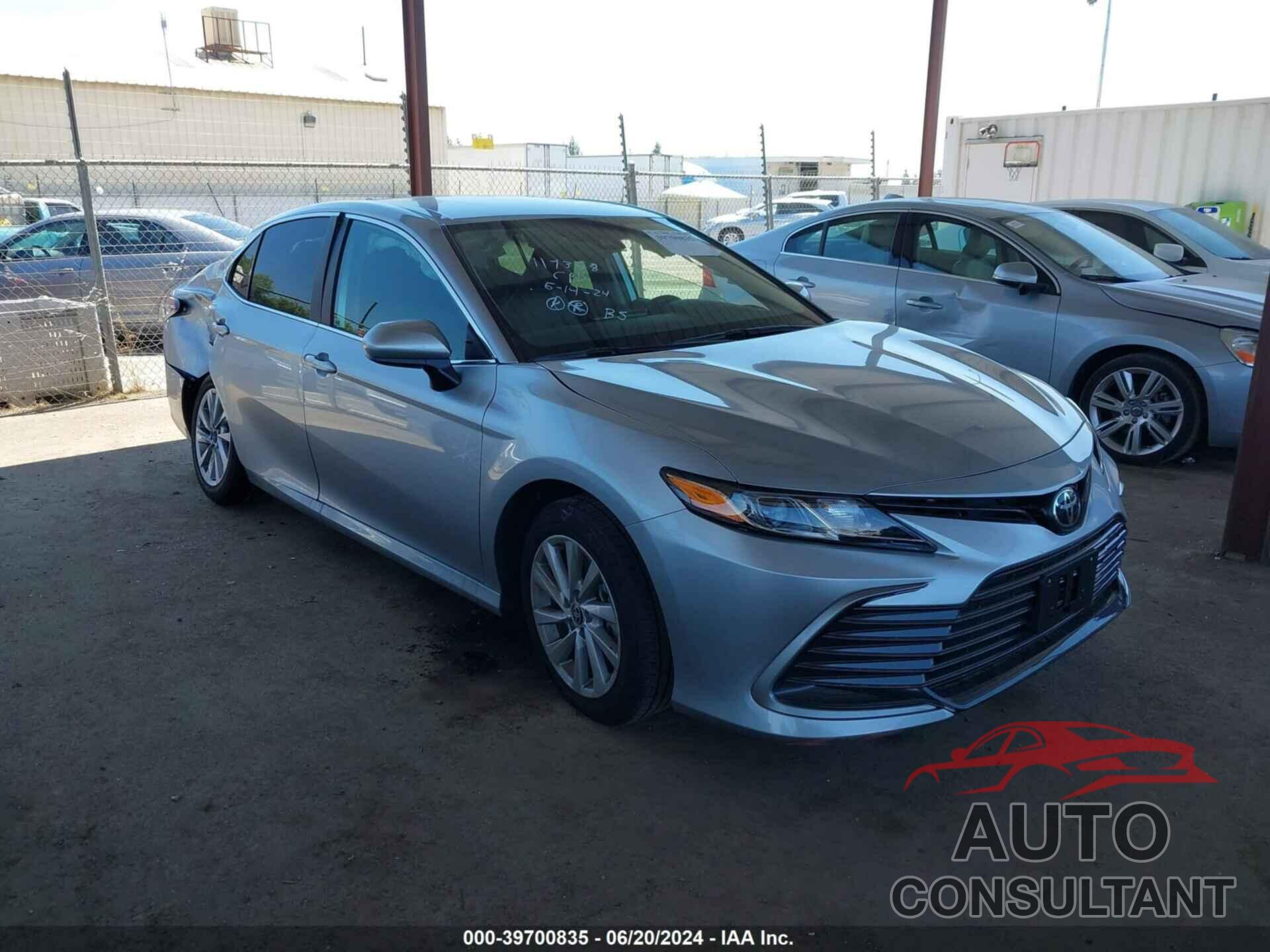TOYOTA CAMRY 2024 - 4T1C11AK7RU904879