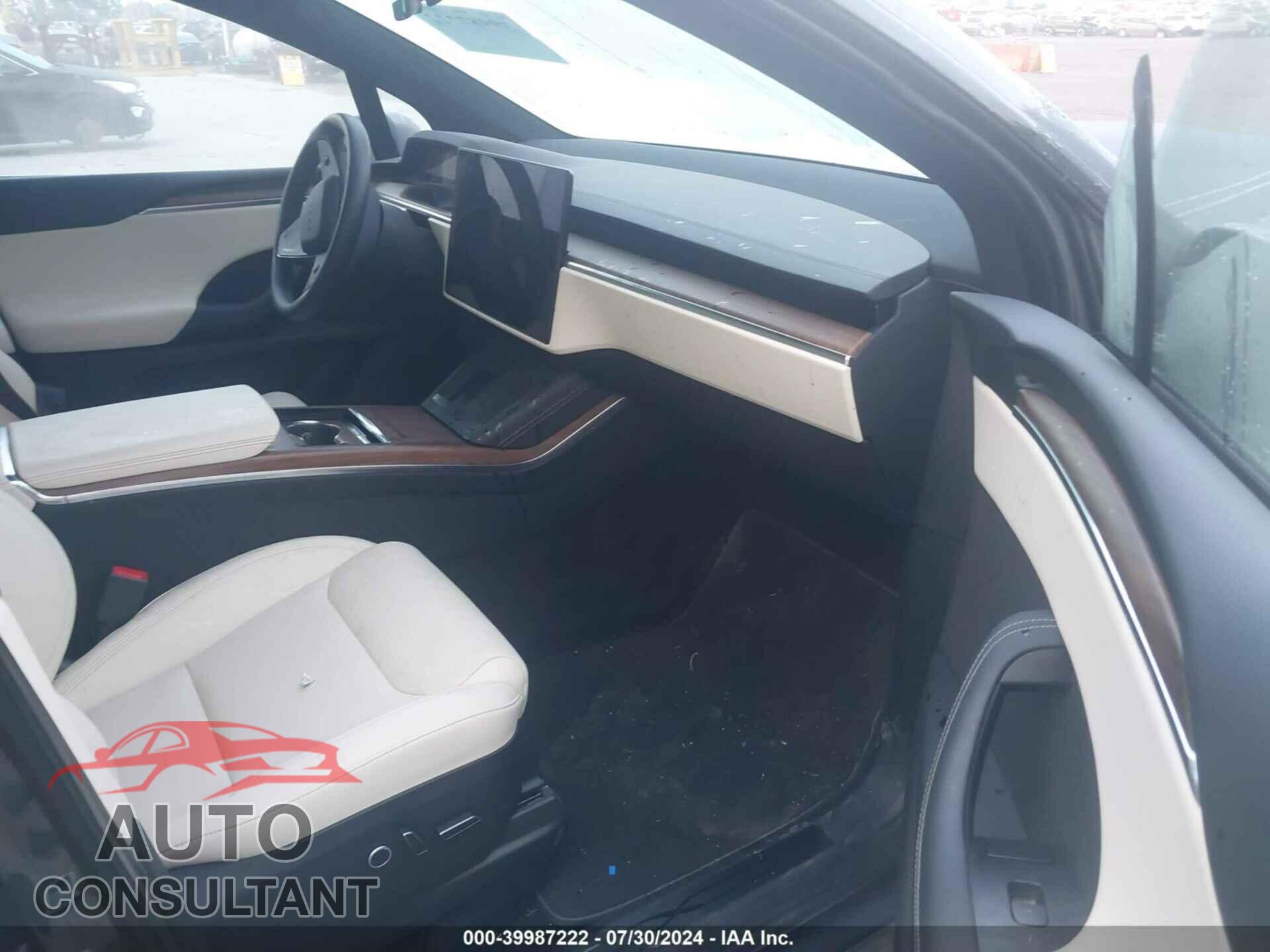 TESLA MODEL X 2023 - 7SAXCBE55PF415948