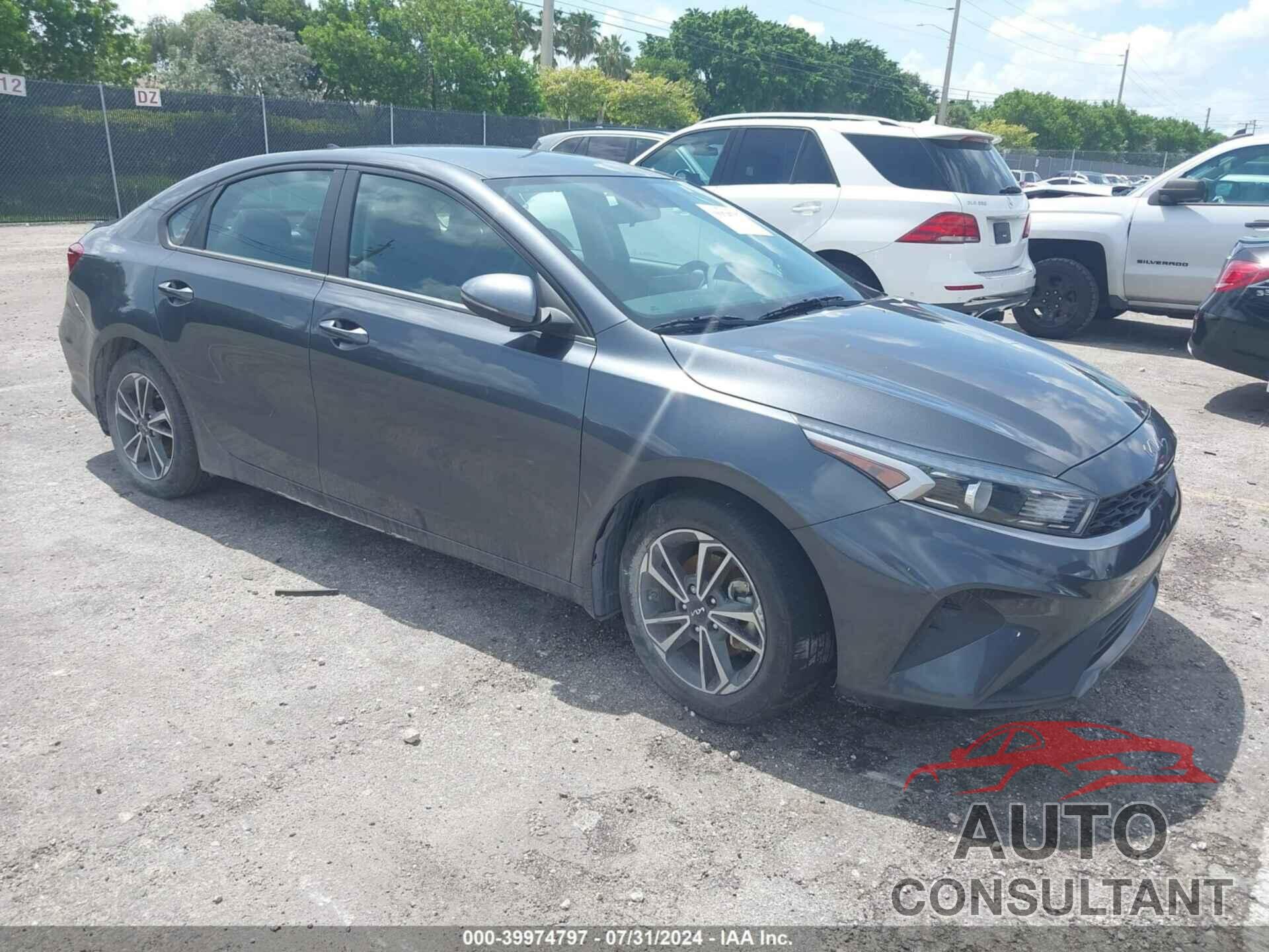 KIA FORTE 2022 - 3KPF24AD8NE418155
