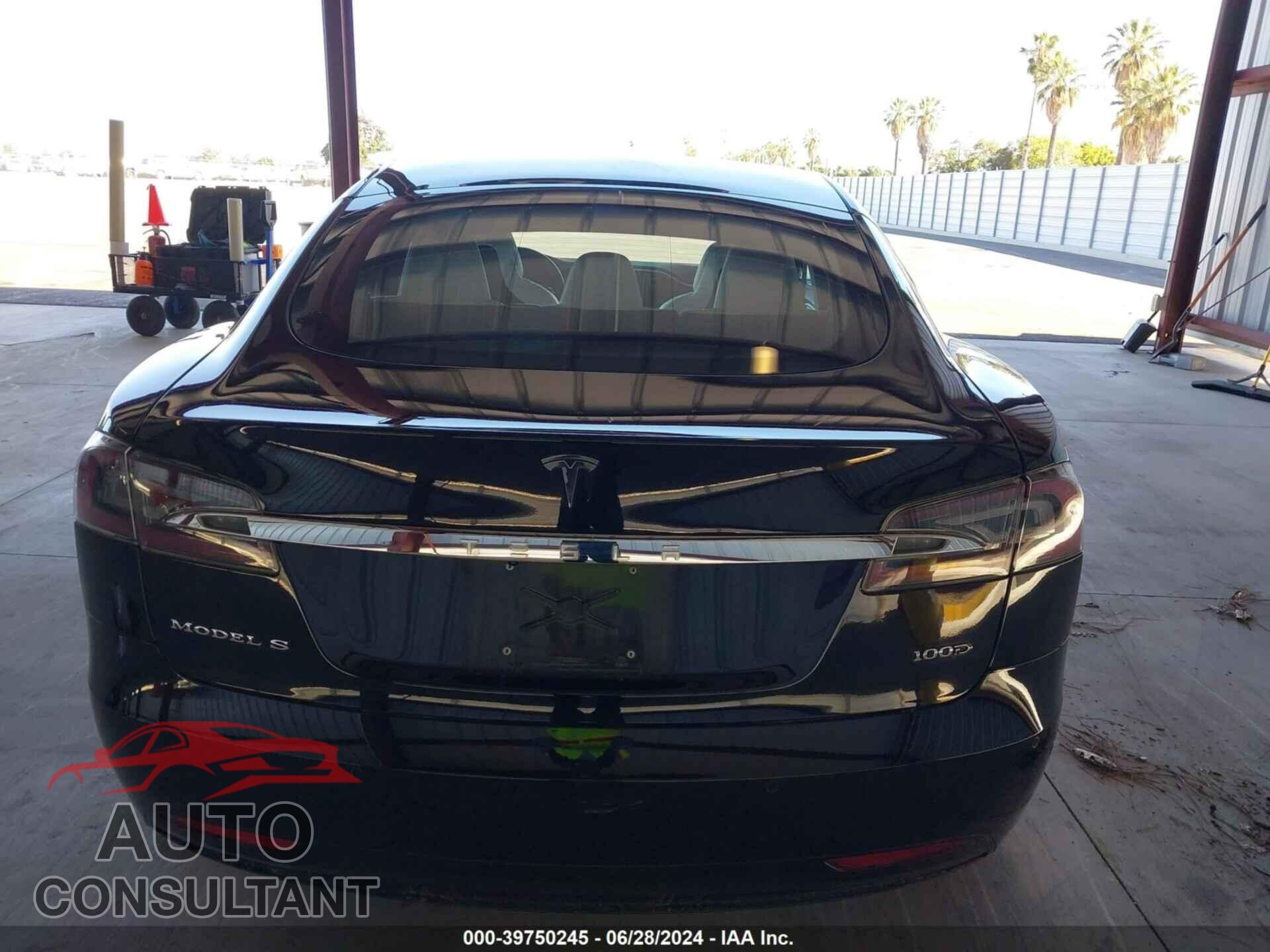 TESLA MODEL S 2018 - 5YJSA1E21JF243812