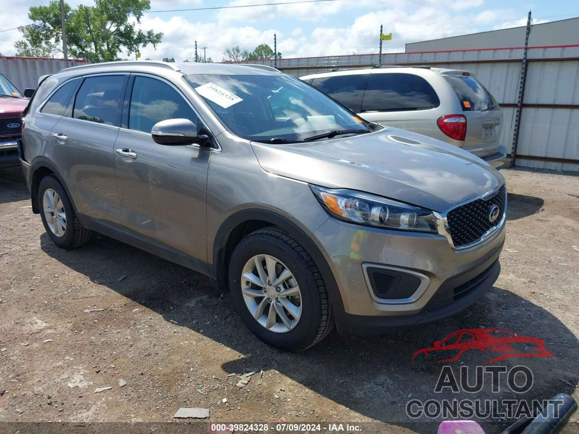 KIA SORENTO 2018 - 5XYPG4A38JG376788
